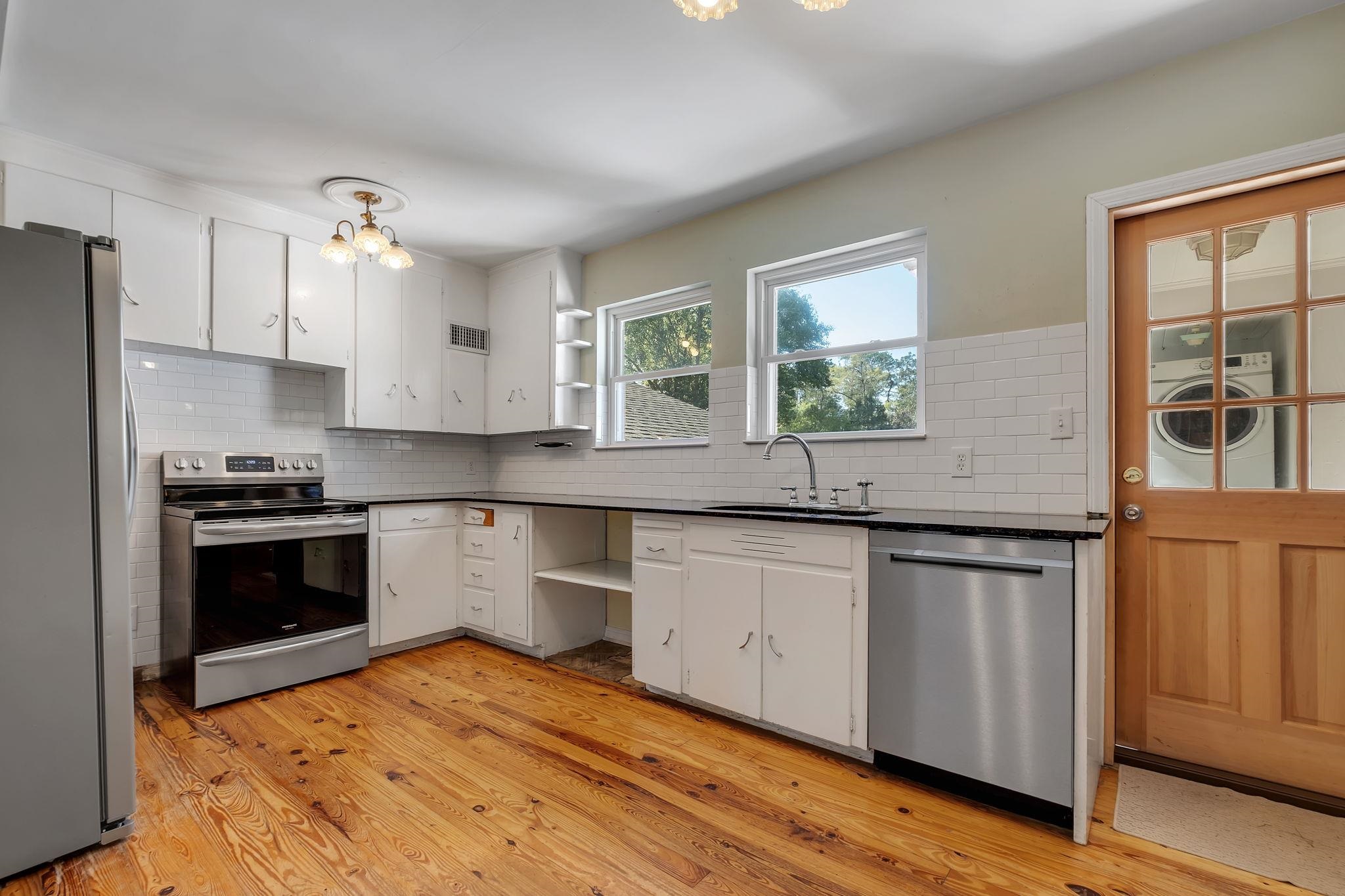 1221 Betton Road