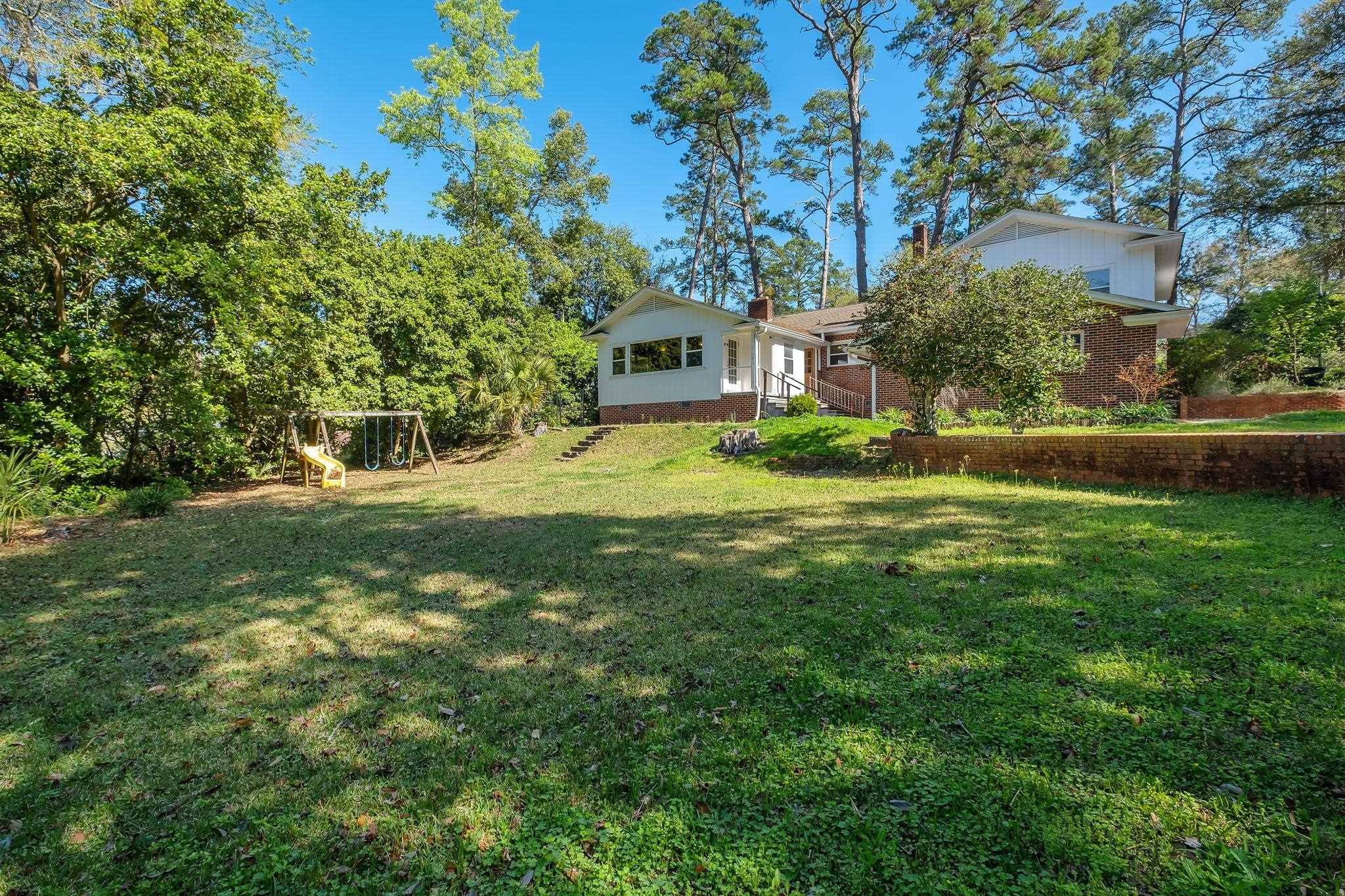 1221 Betton Road