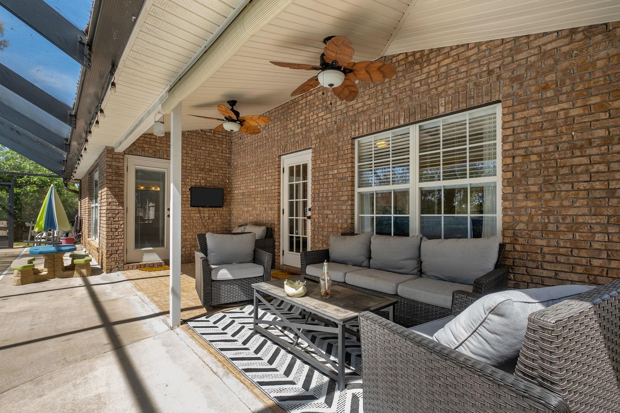 5735 Sioux Drive