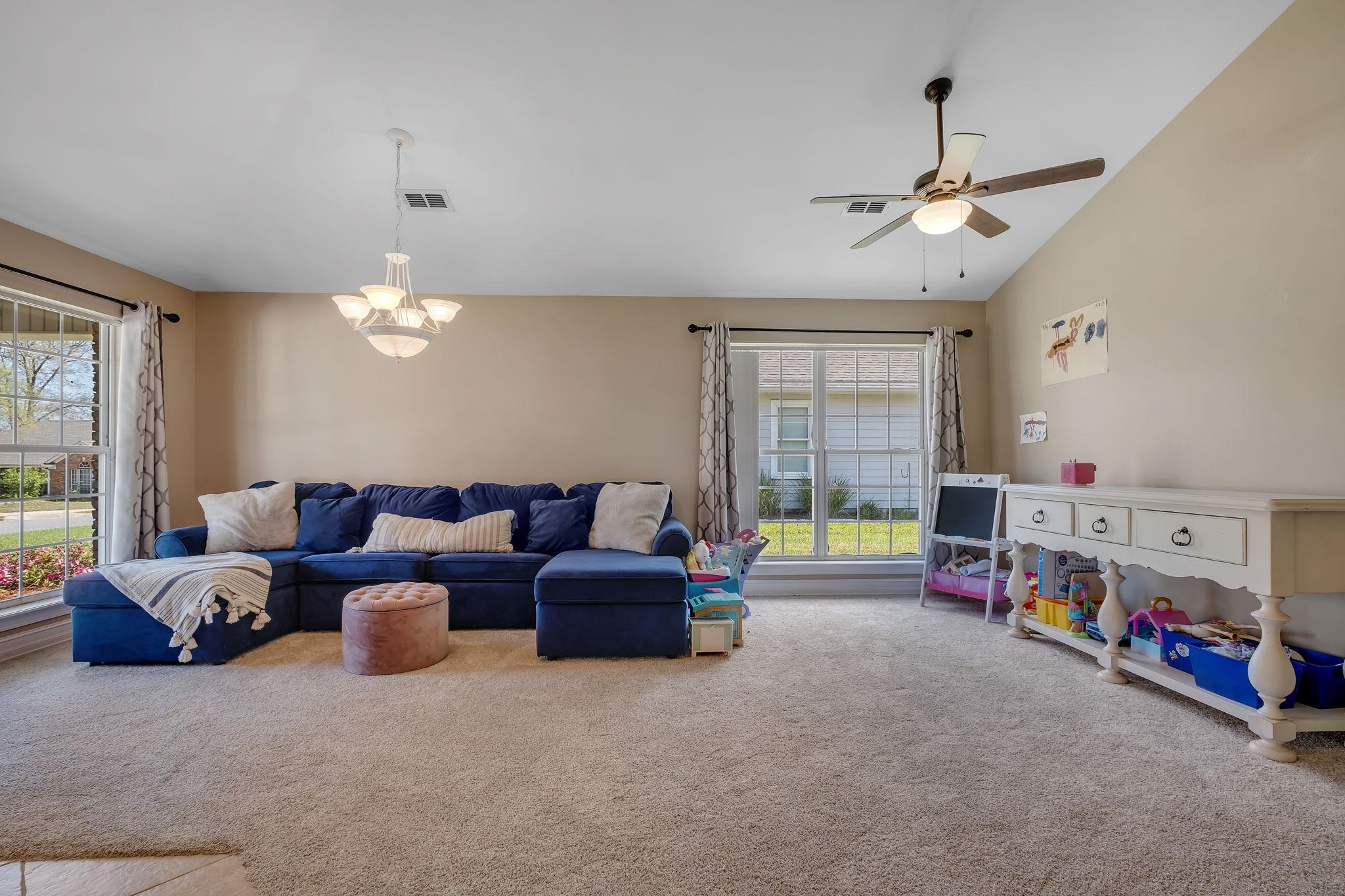 5735 Sioux Drive