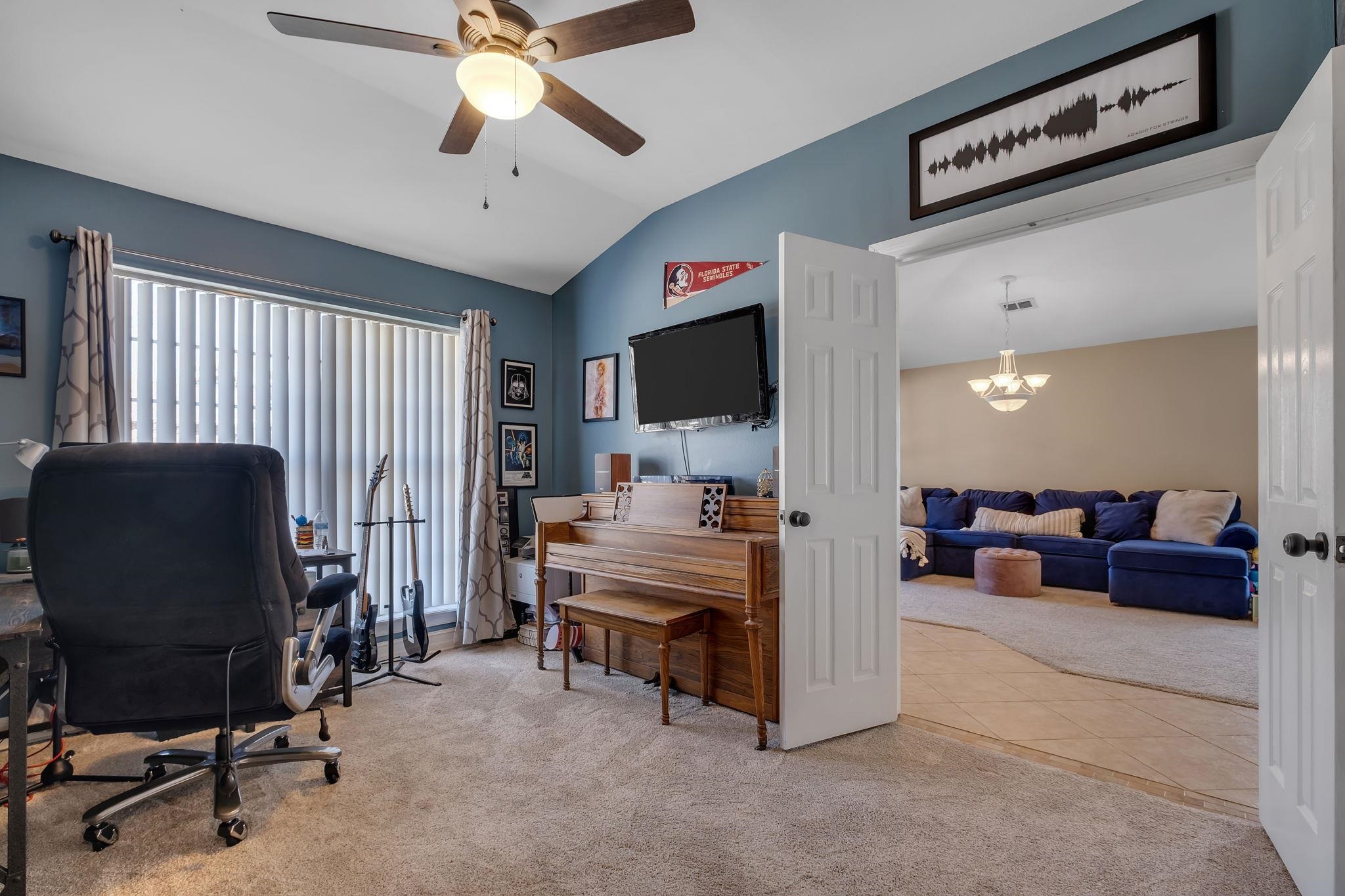 5735 Sioux Drive