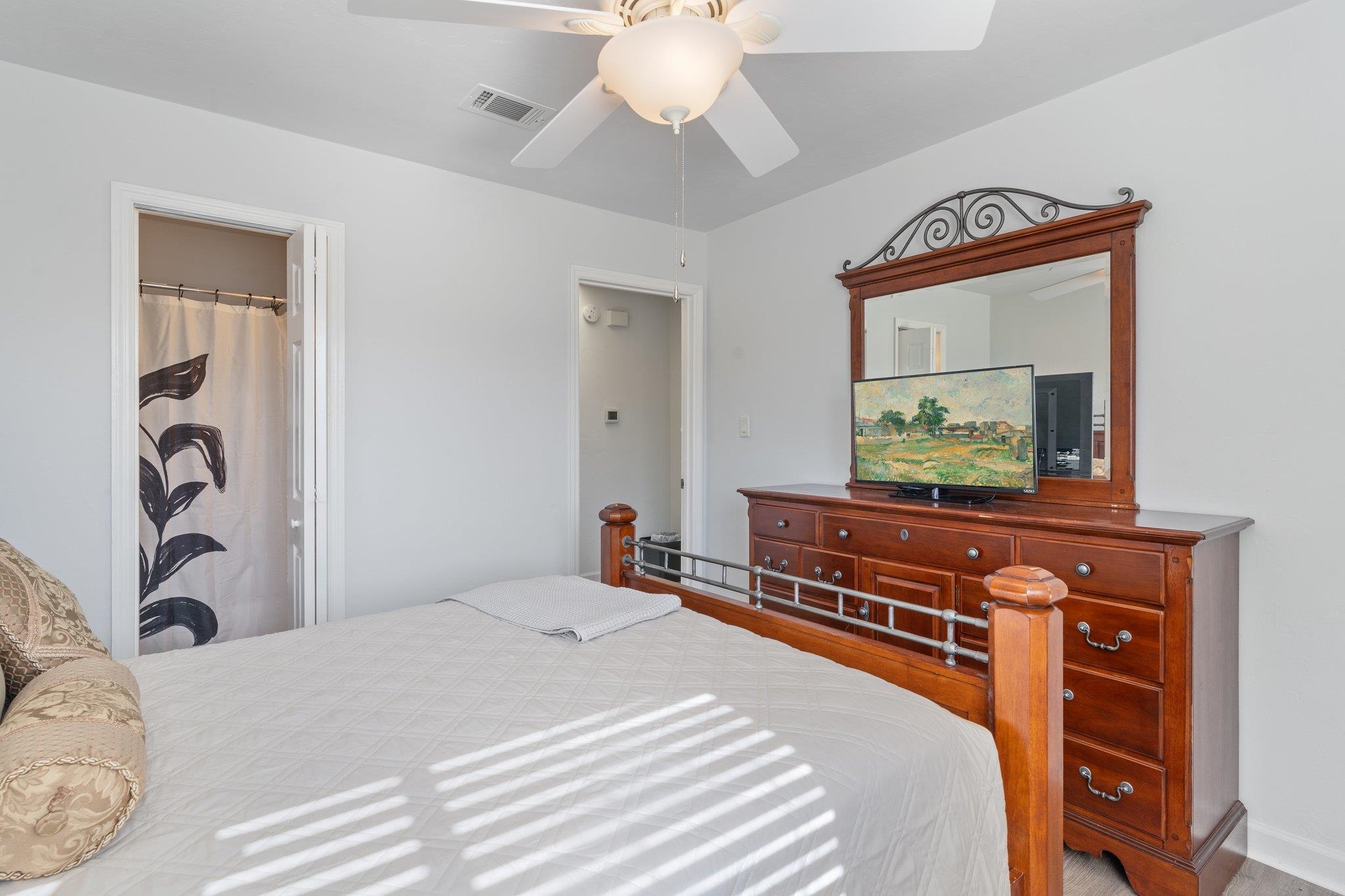 1333 AIRPORT Drive