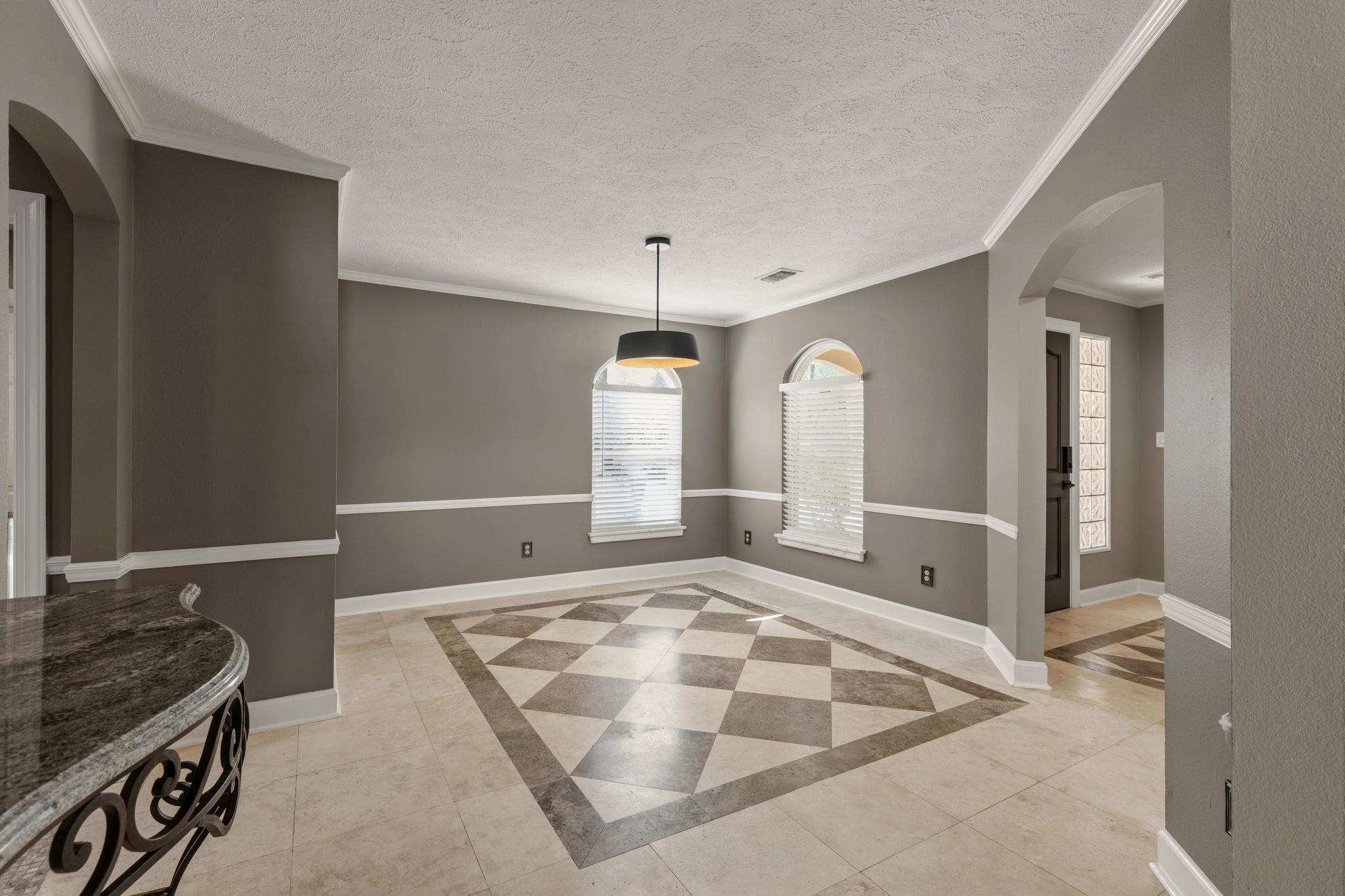 3260 N Shannon Lakes Drive