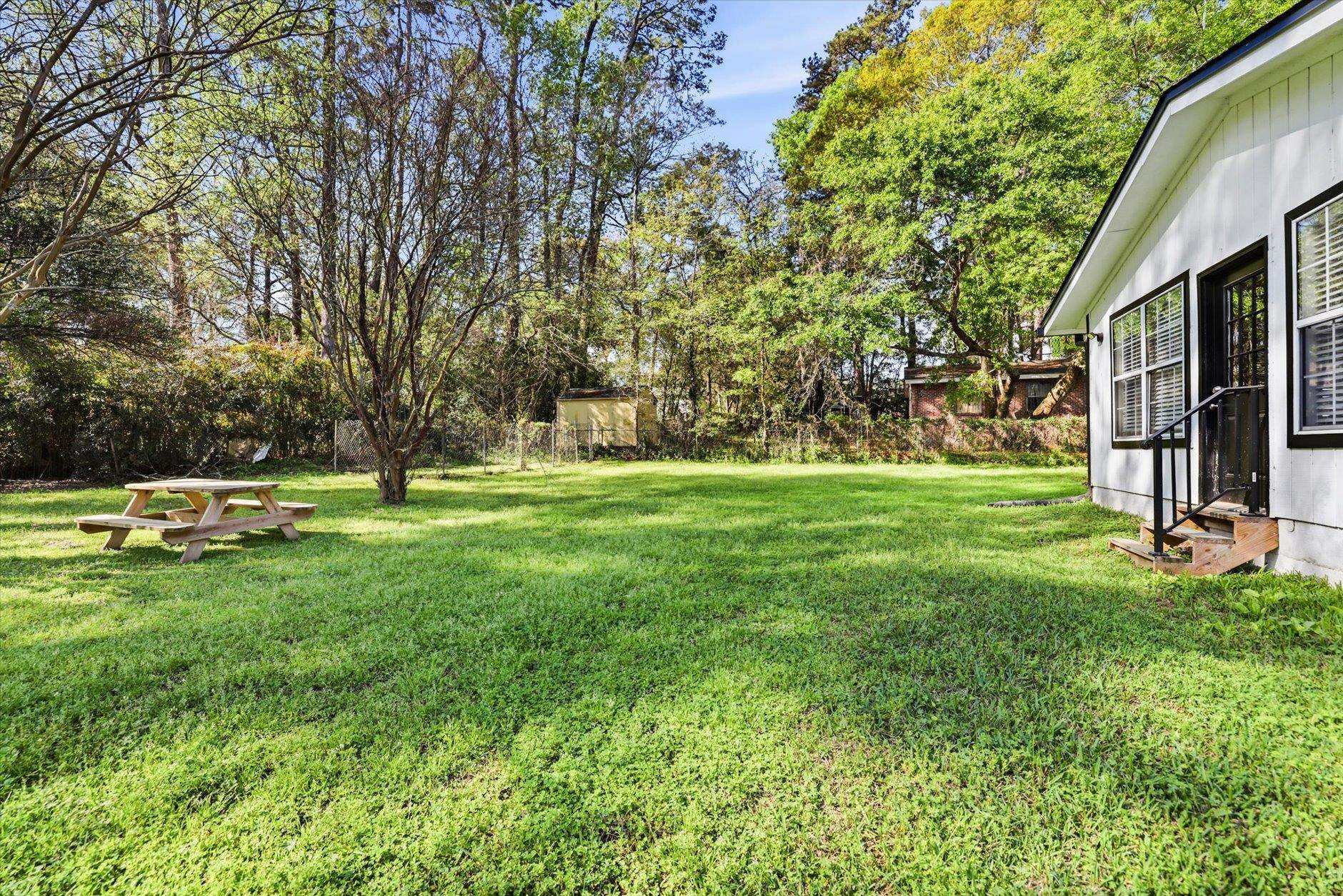 2153 LONGVIEW Drive