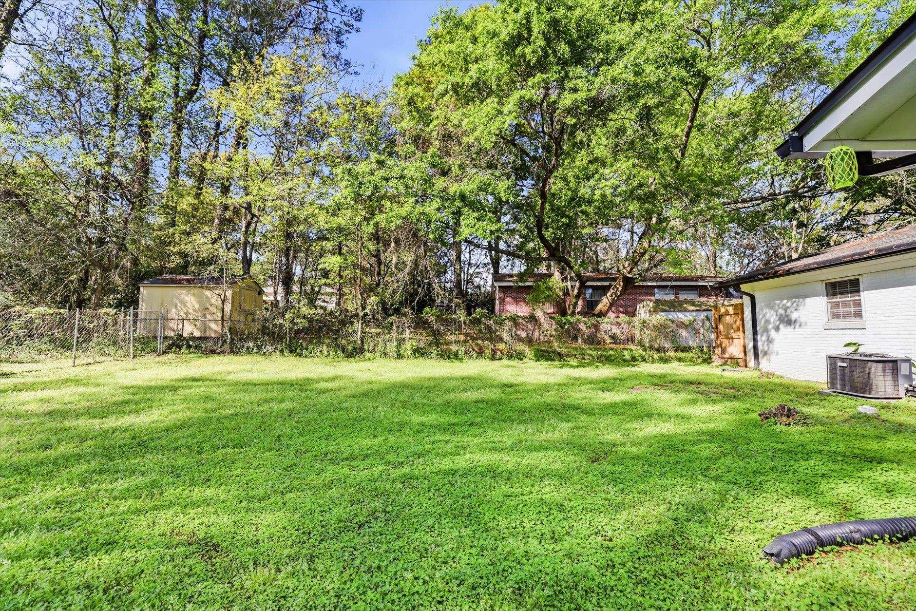 2153 LONGVIEW Drive