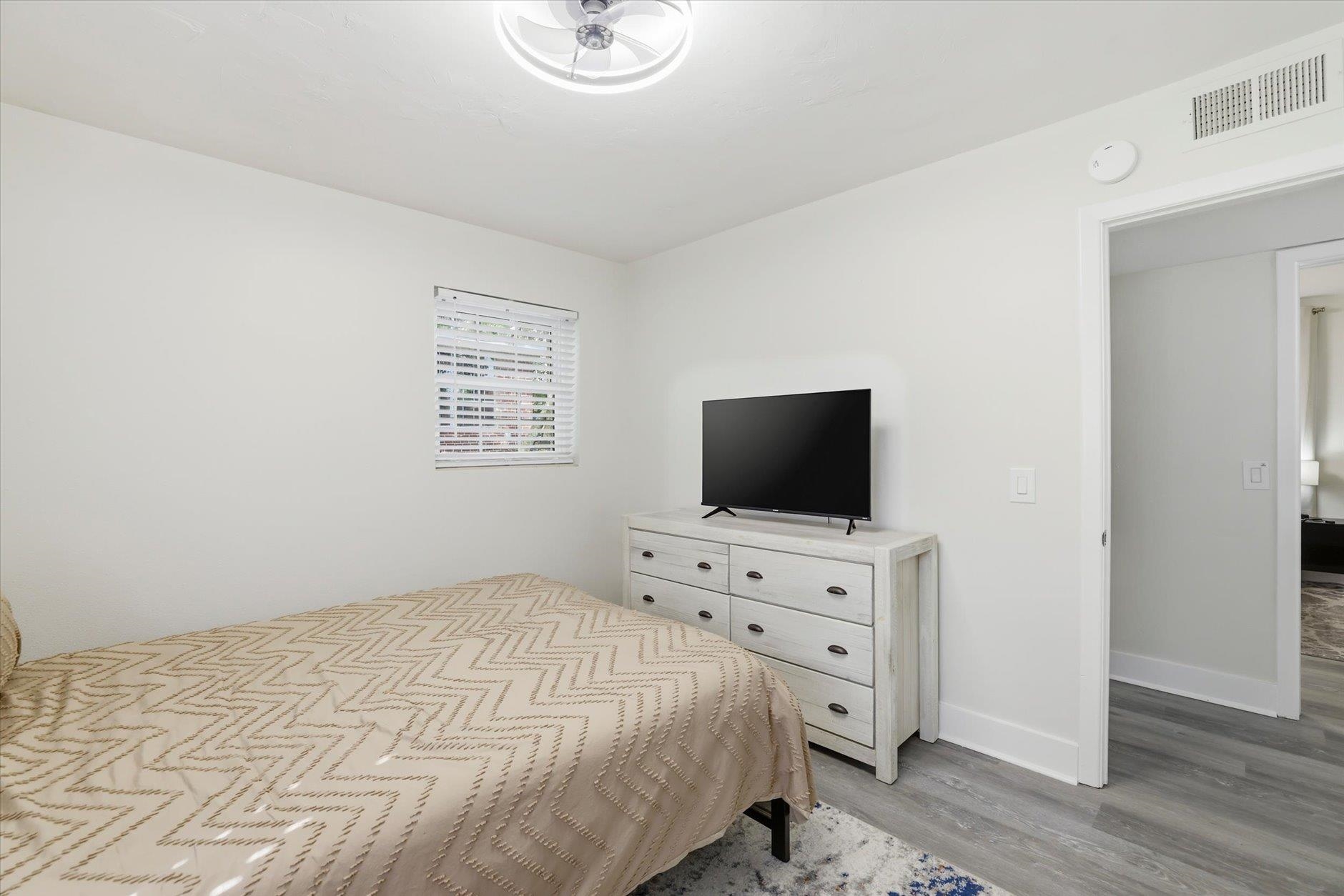 2153 LONGVIEW Drive