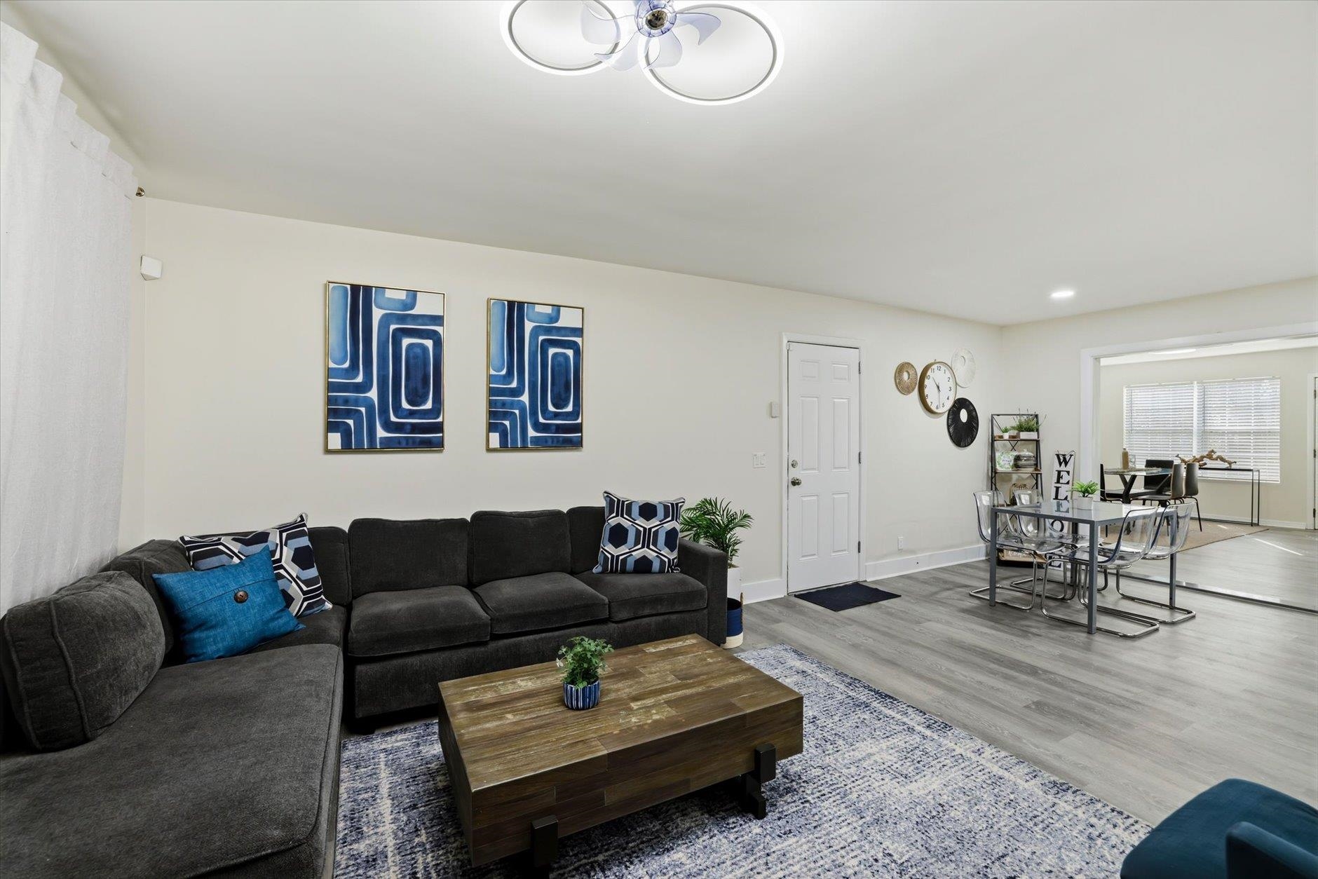 2153 LONGVIEW Drive