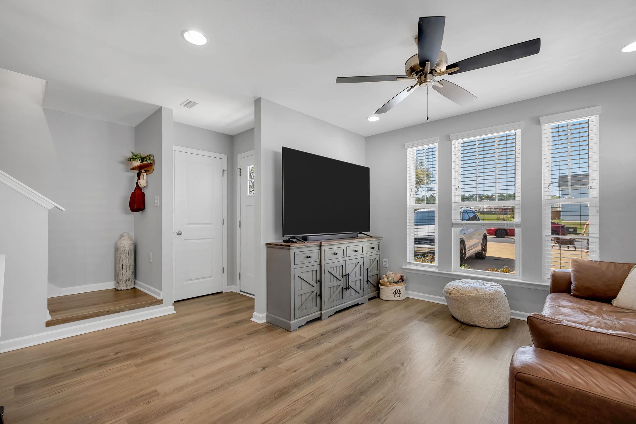 3615 Meadow Vista Lane