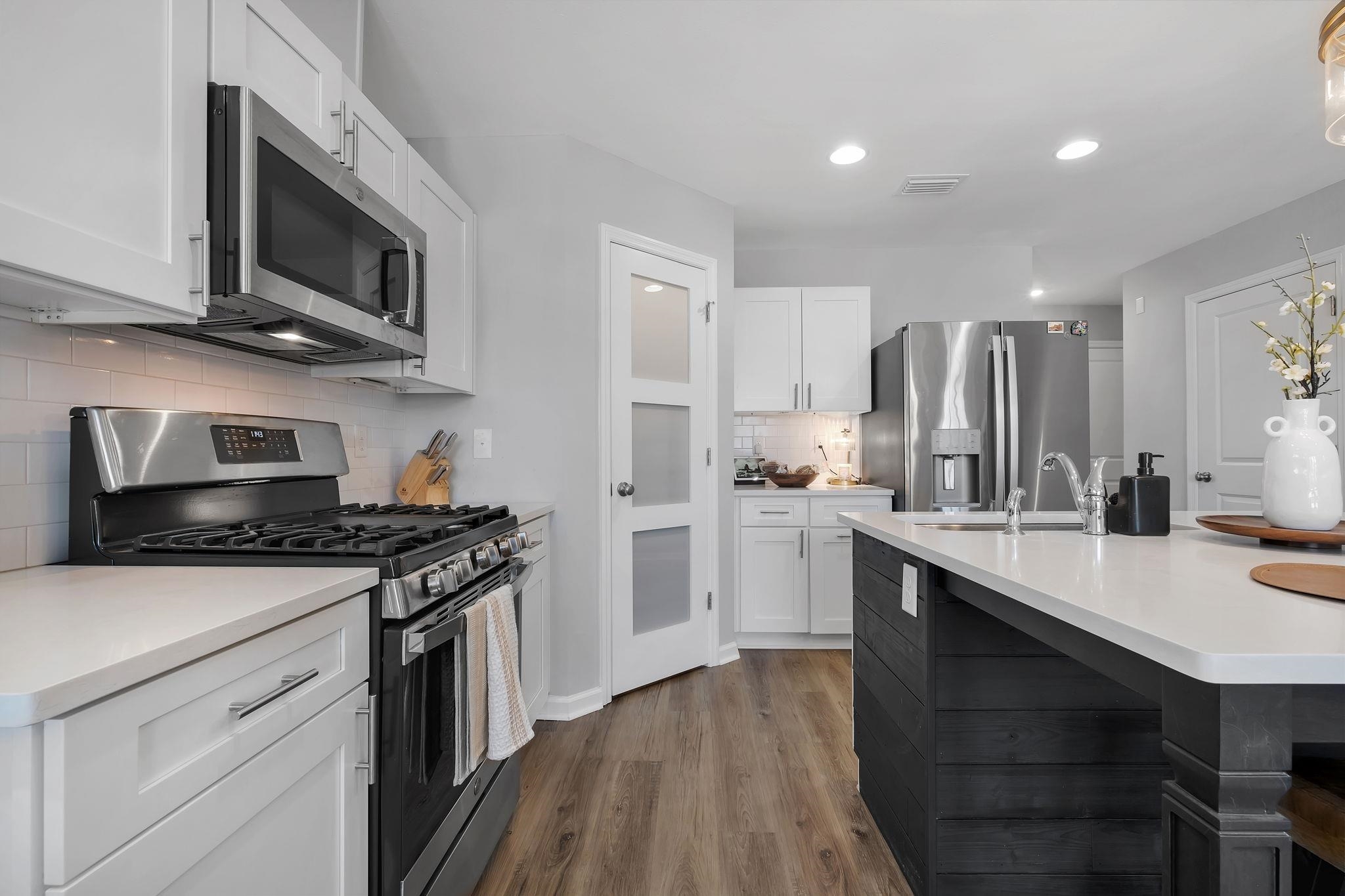 3615 Meadow Vista Lane