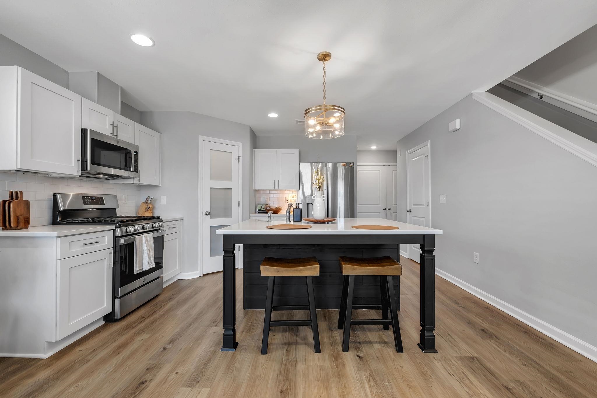 3615 Meadow Vista Lane