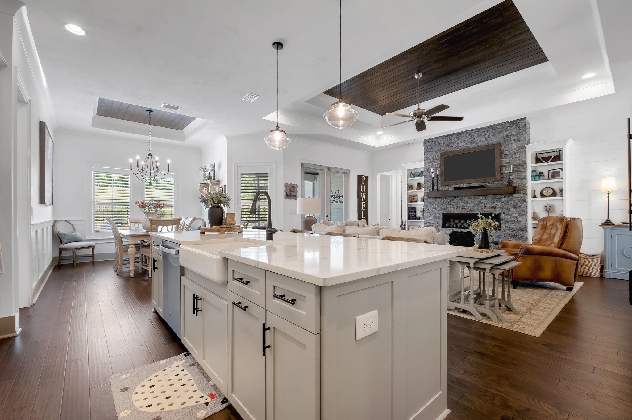 3148 Magazine Circle