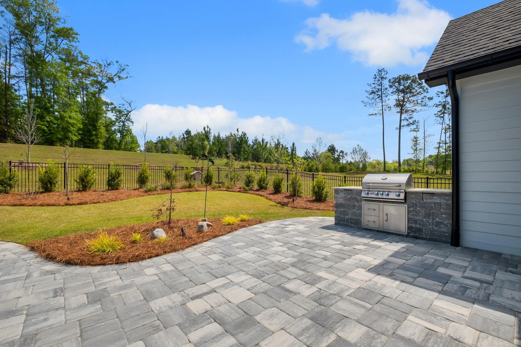 3148 Magazine Circle