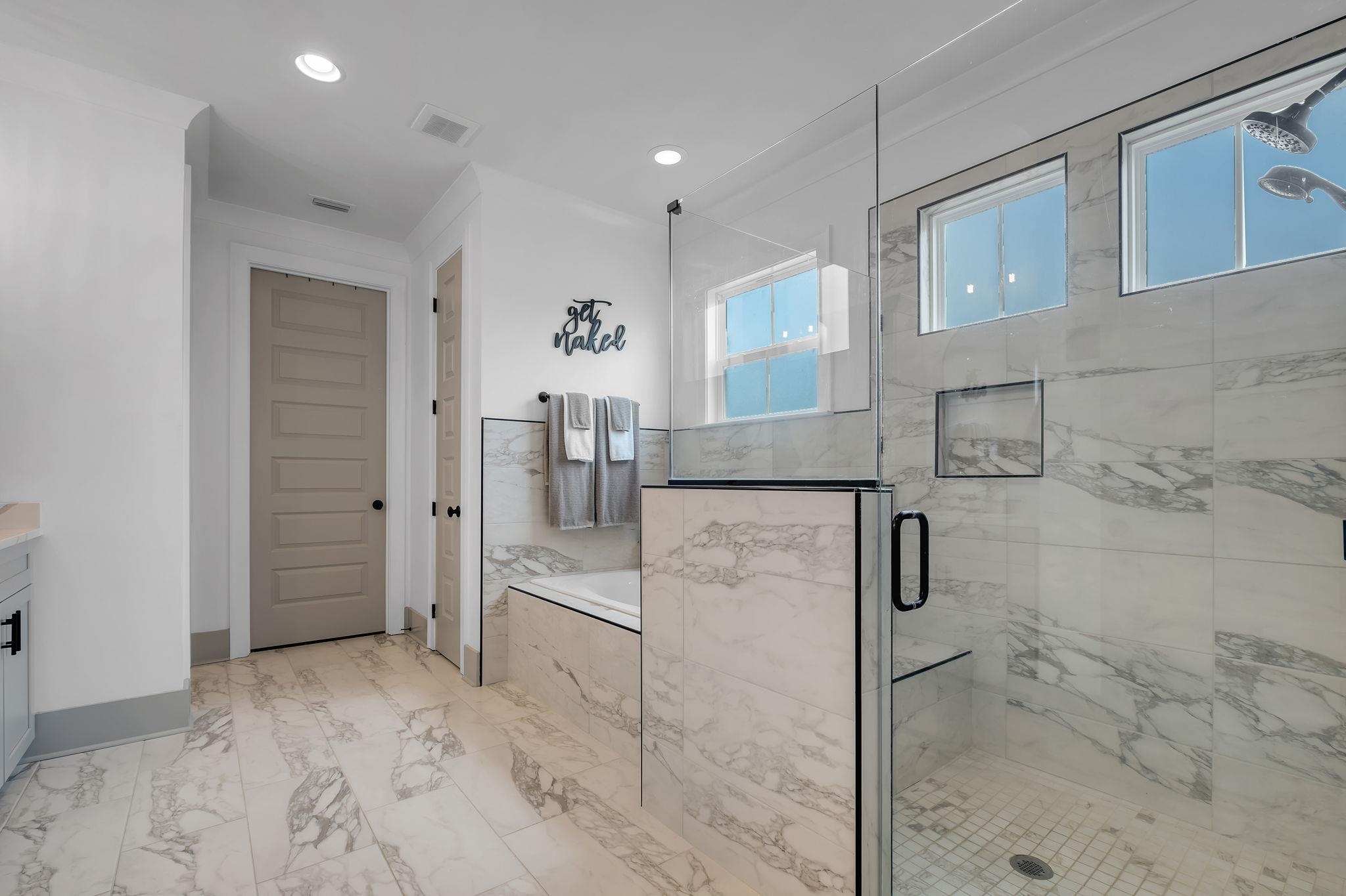 3148 Magazine Circle