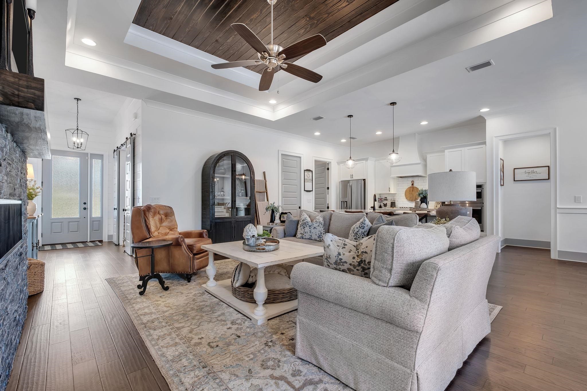 3148 Magazine Circle