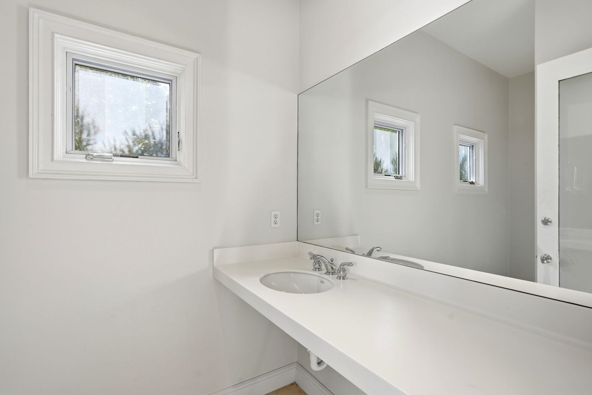 278 E Rosehill Drive