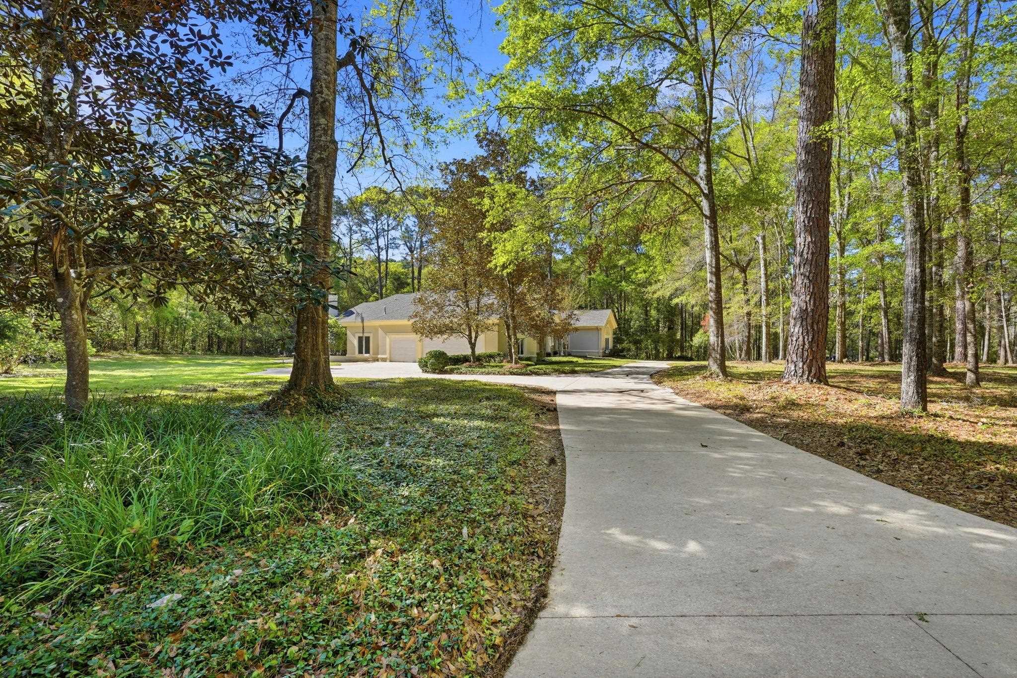 278 E Rosehill Drive