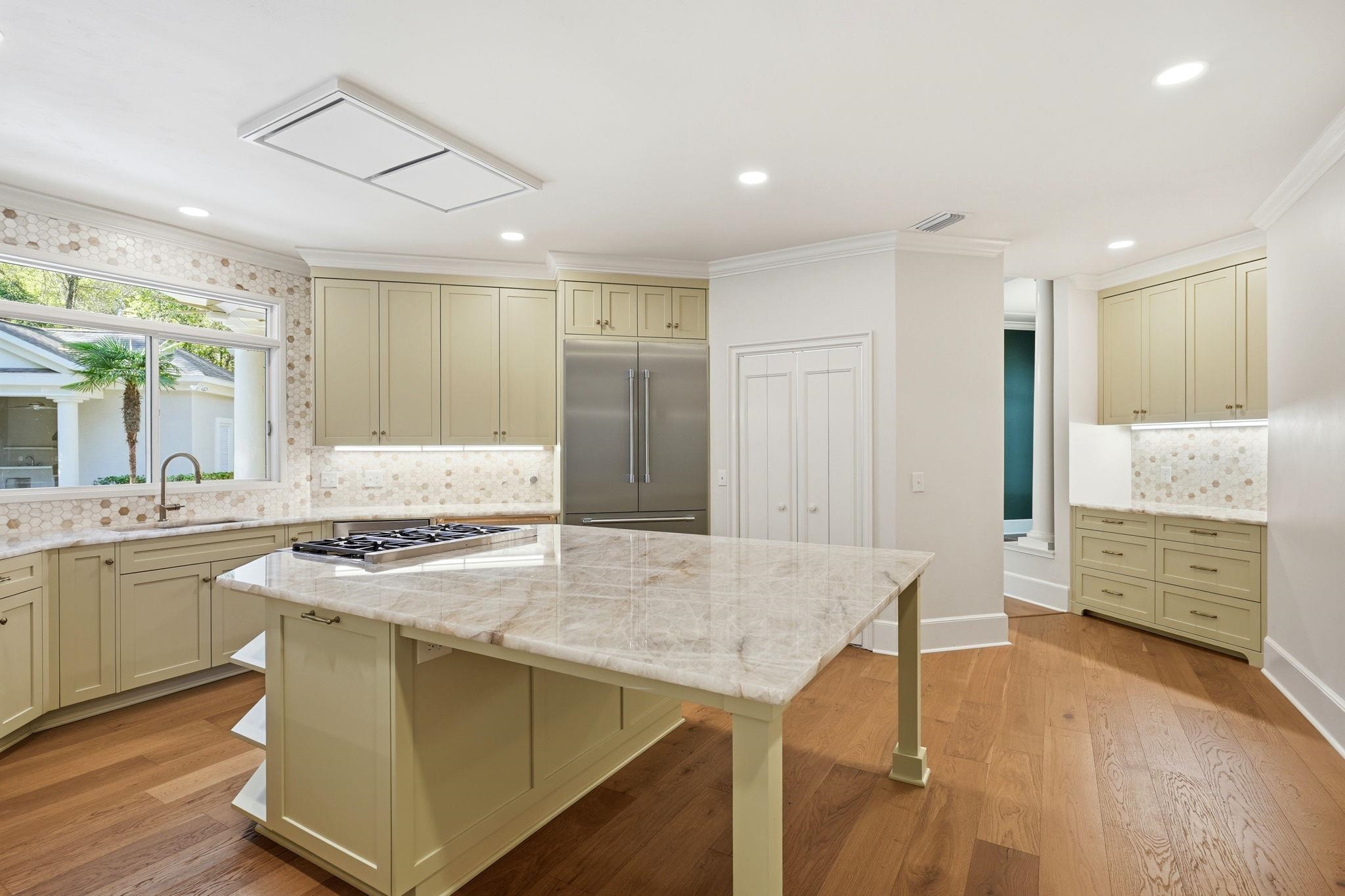 278 E Rosehill Drive