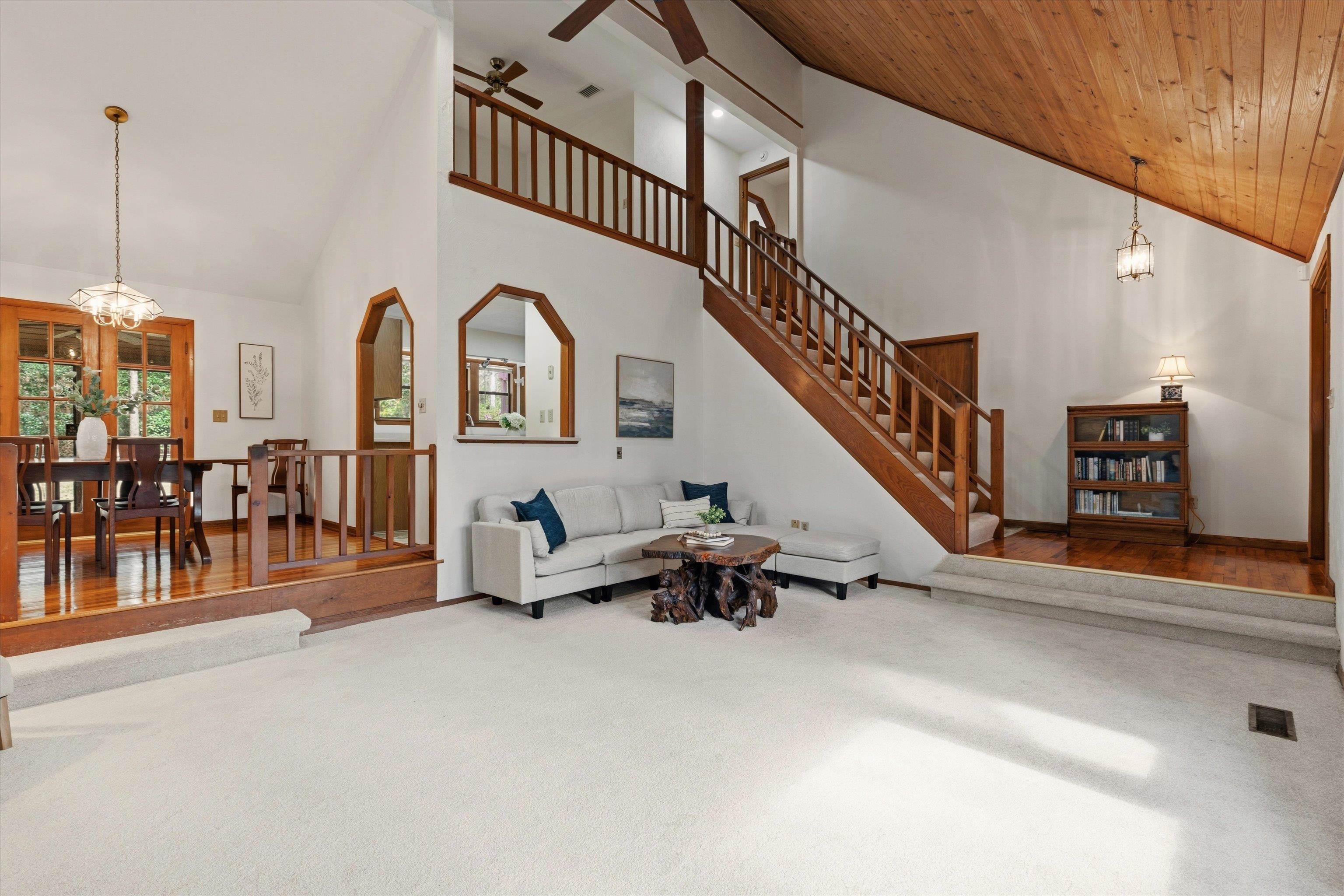 3315 Reading Lane