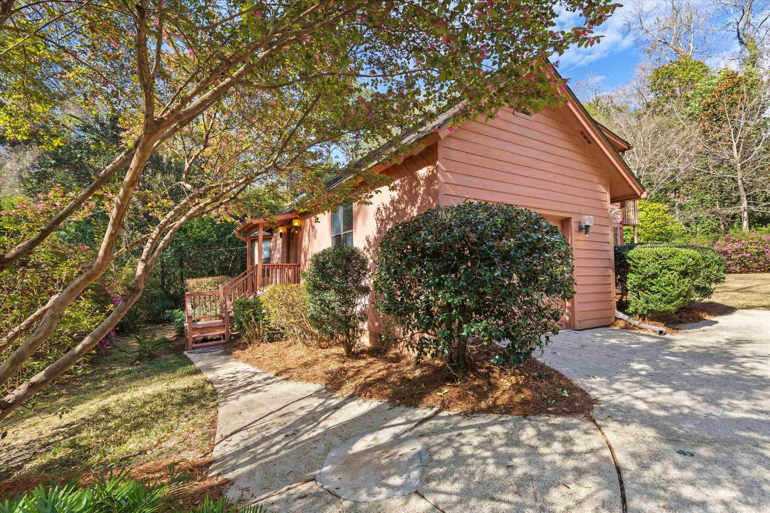3315 Reading Lane