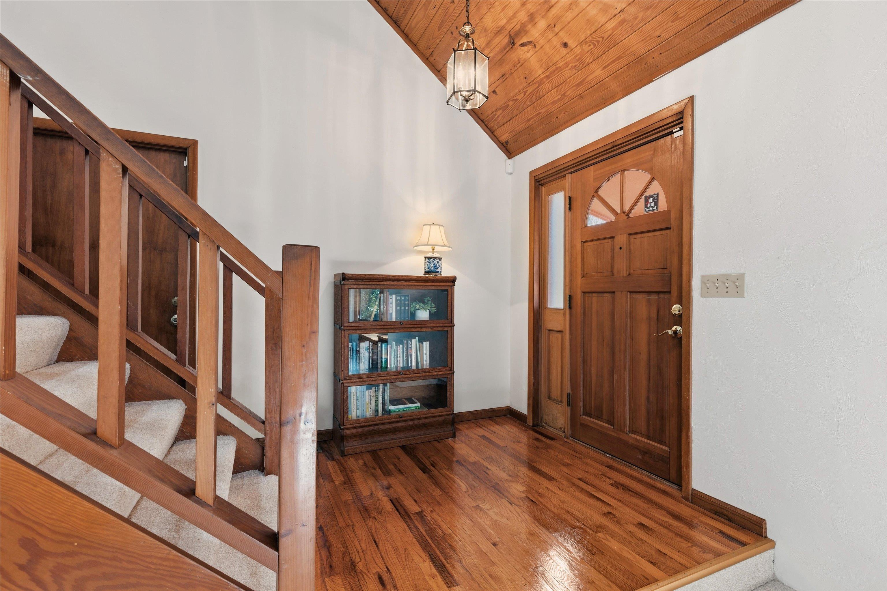 3315 Reading Lane