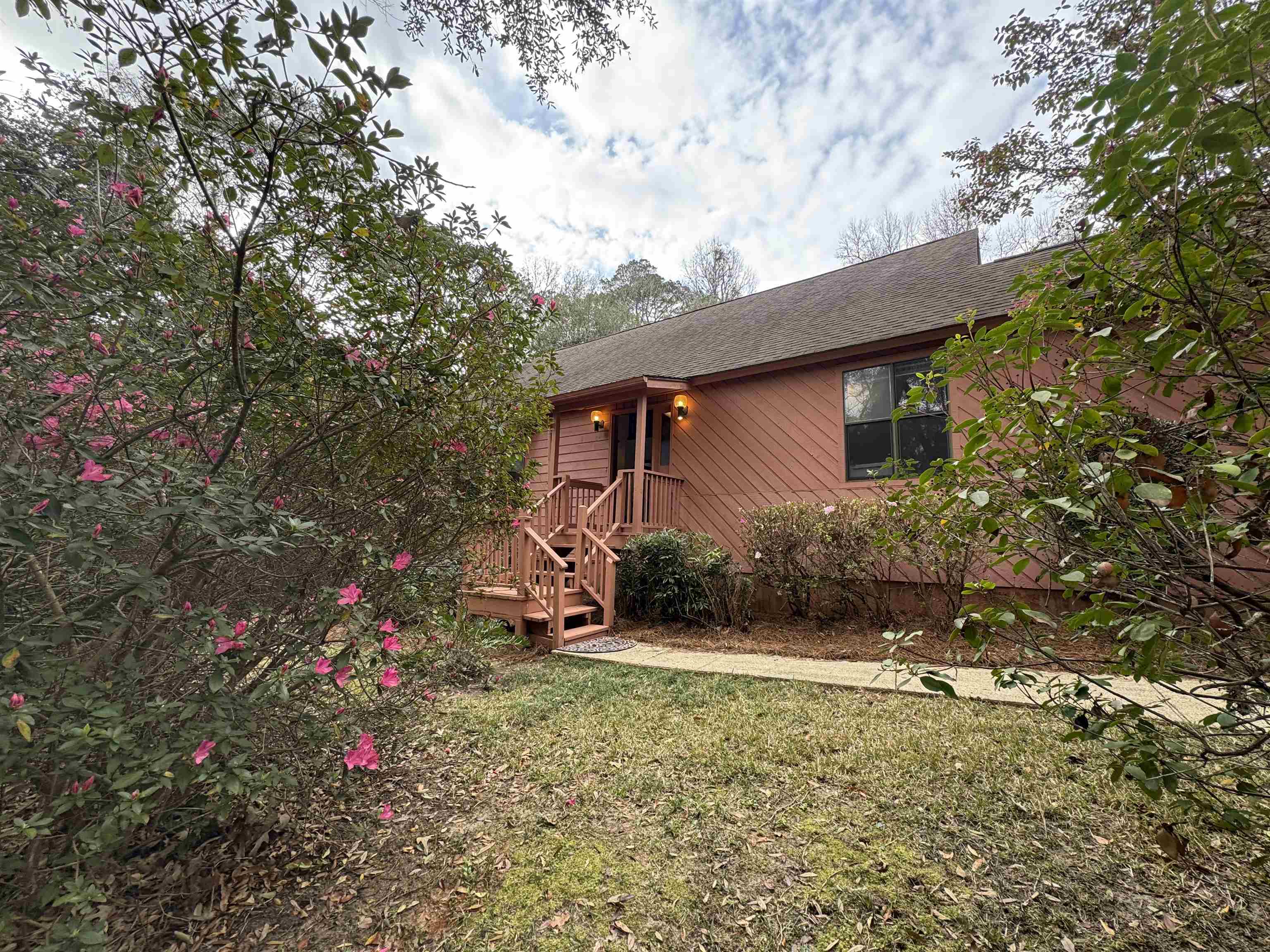 3315 Reading Lane