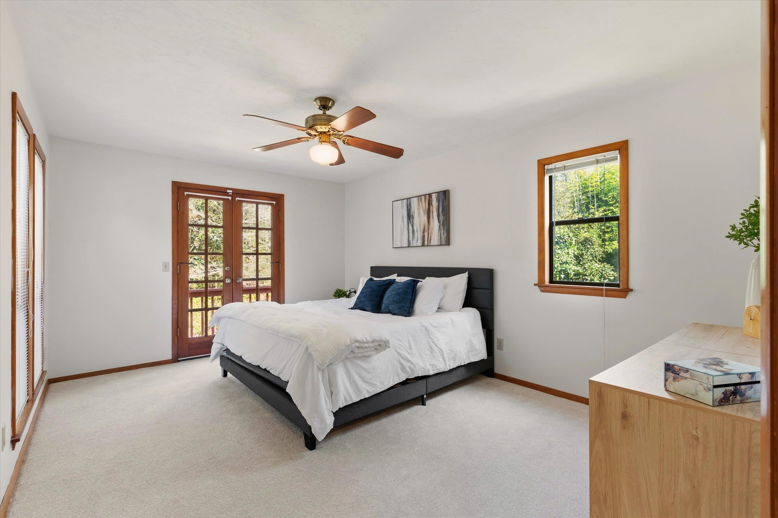 3315 Reading Lane