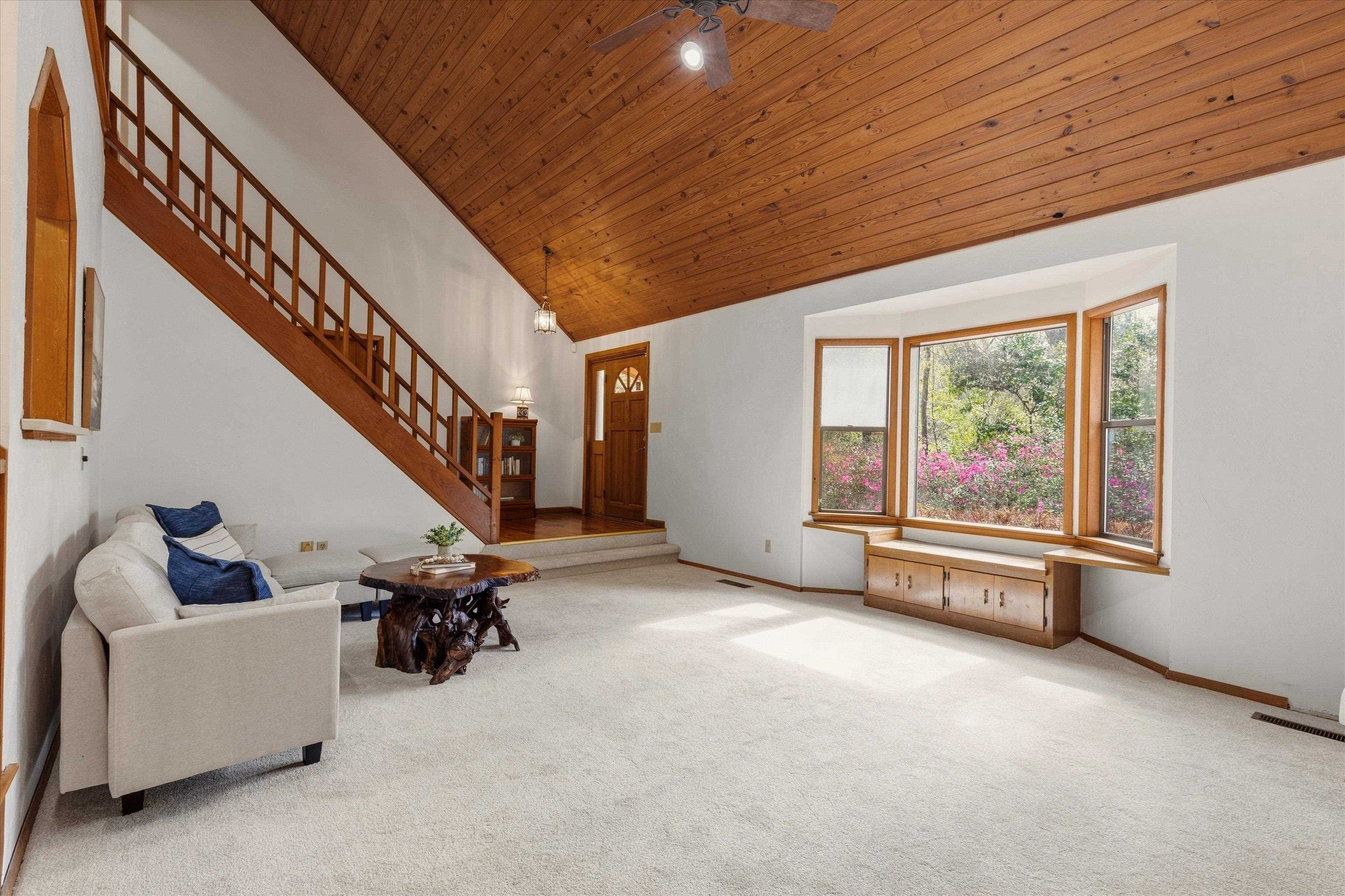 3315 Reading Lane
