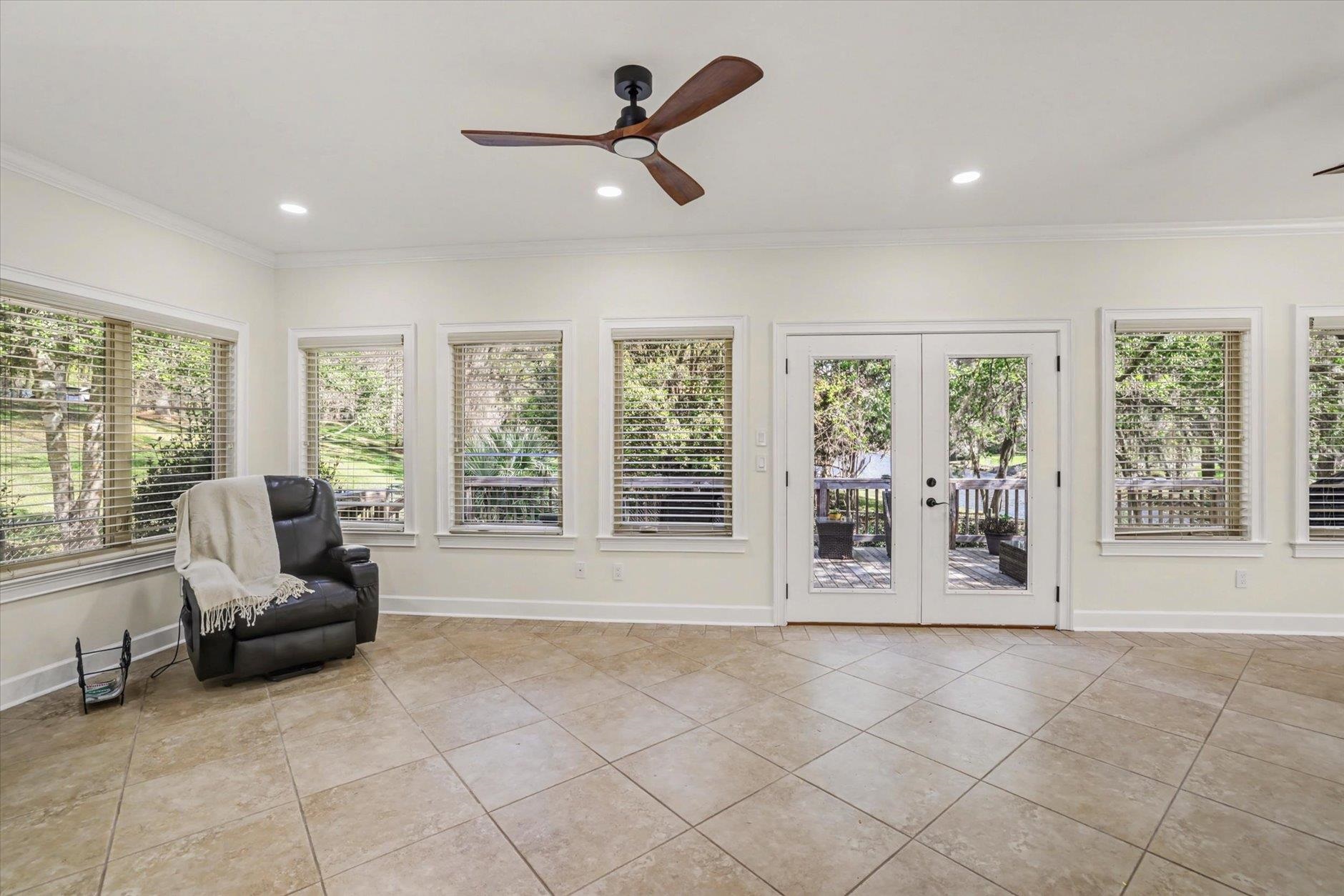 5335 PEMBRIDGE Place