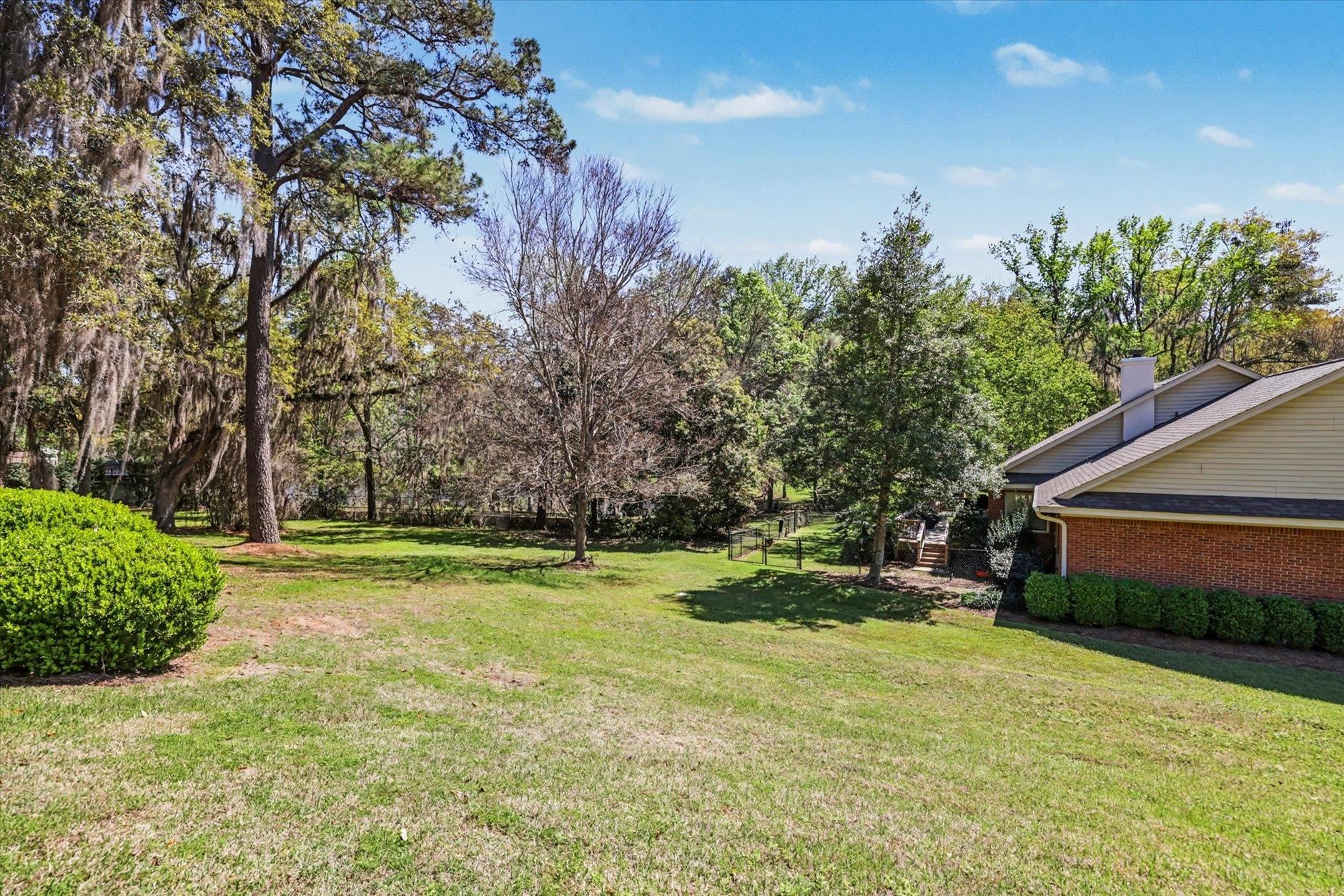 5335 PEMBRIDGE Place