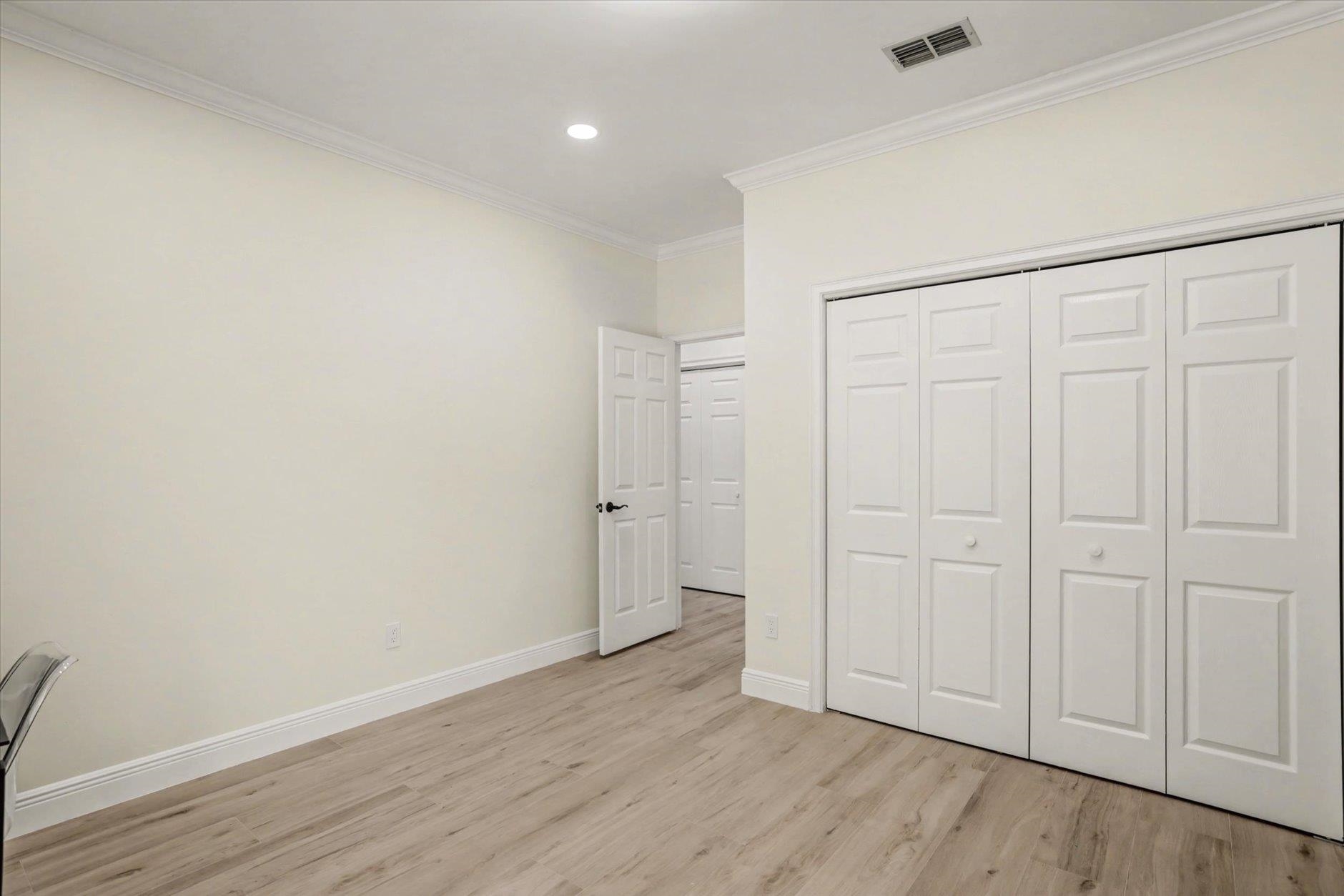 5335 PEMBRIDGE Place