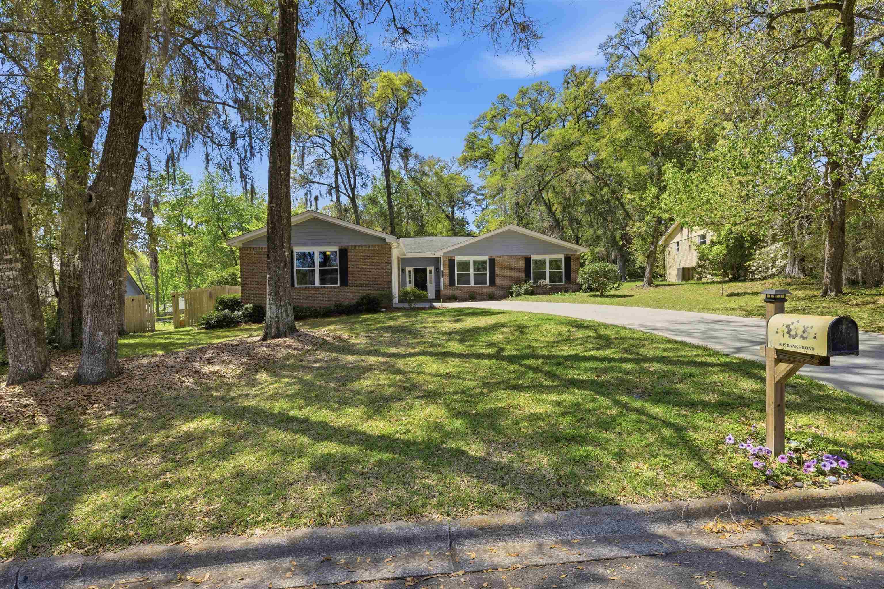 3045 Banks Road