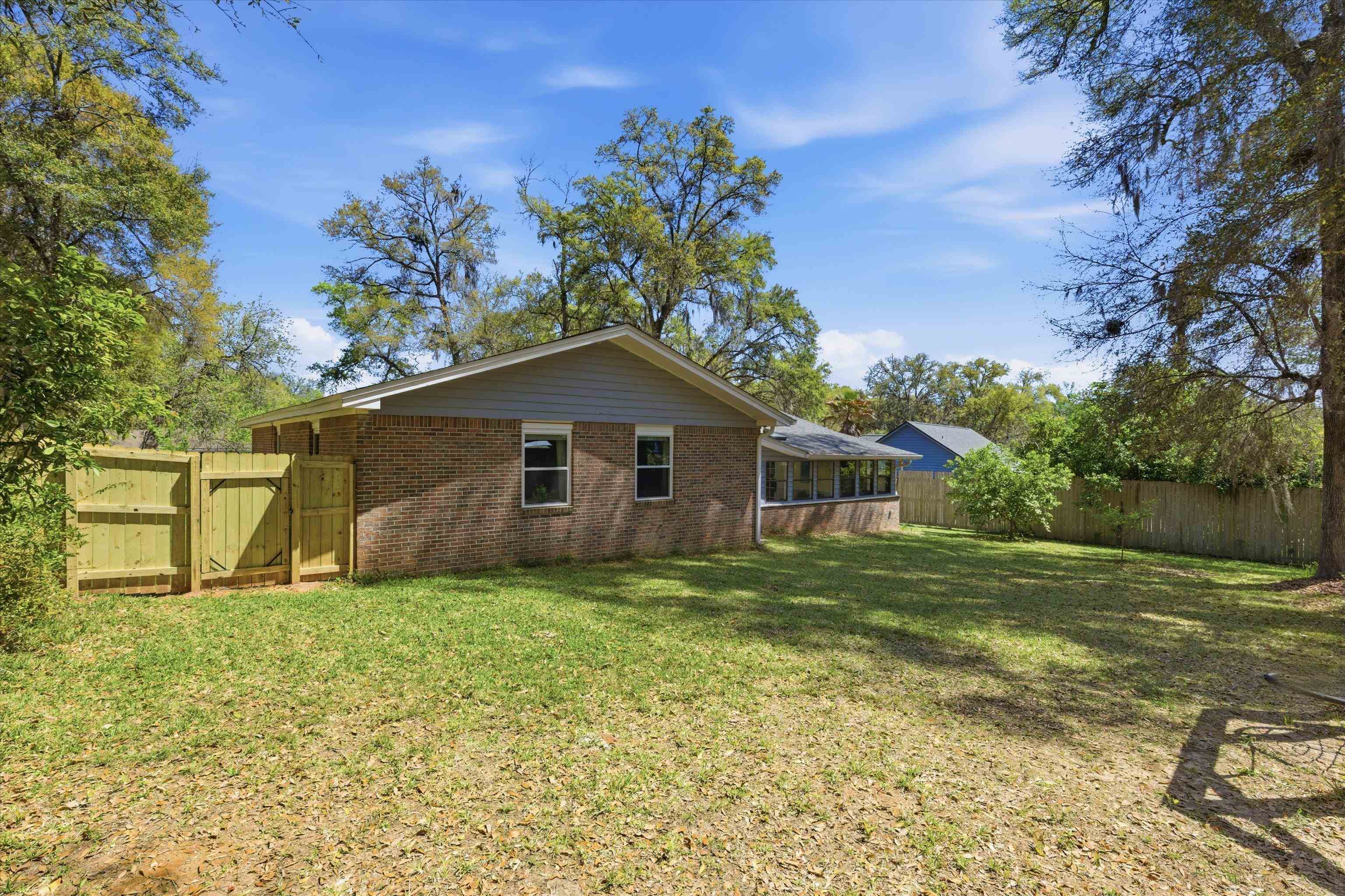 3045 Banks Road