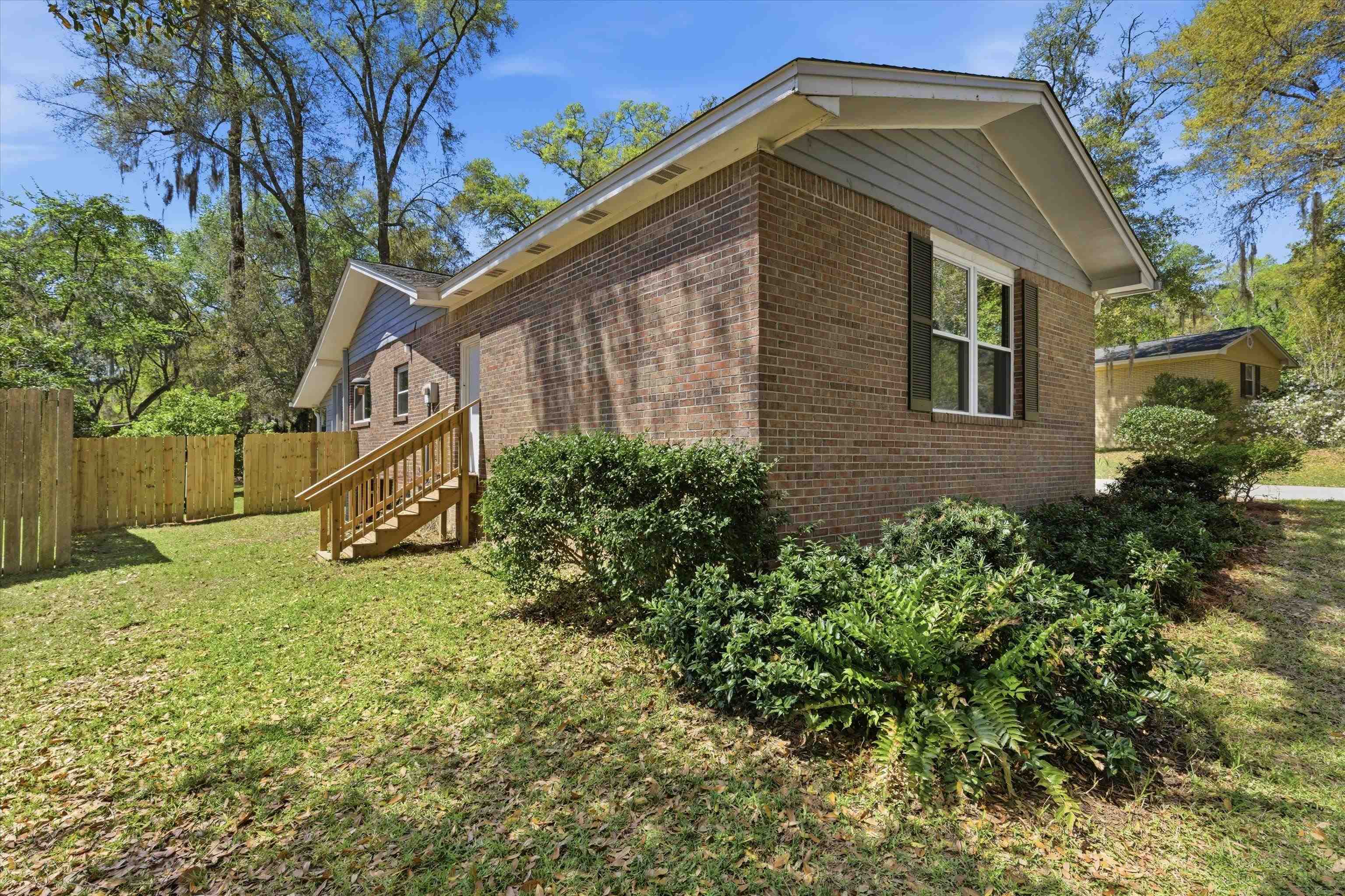 3045 Banks Road