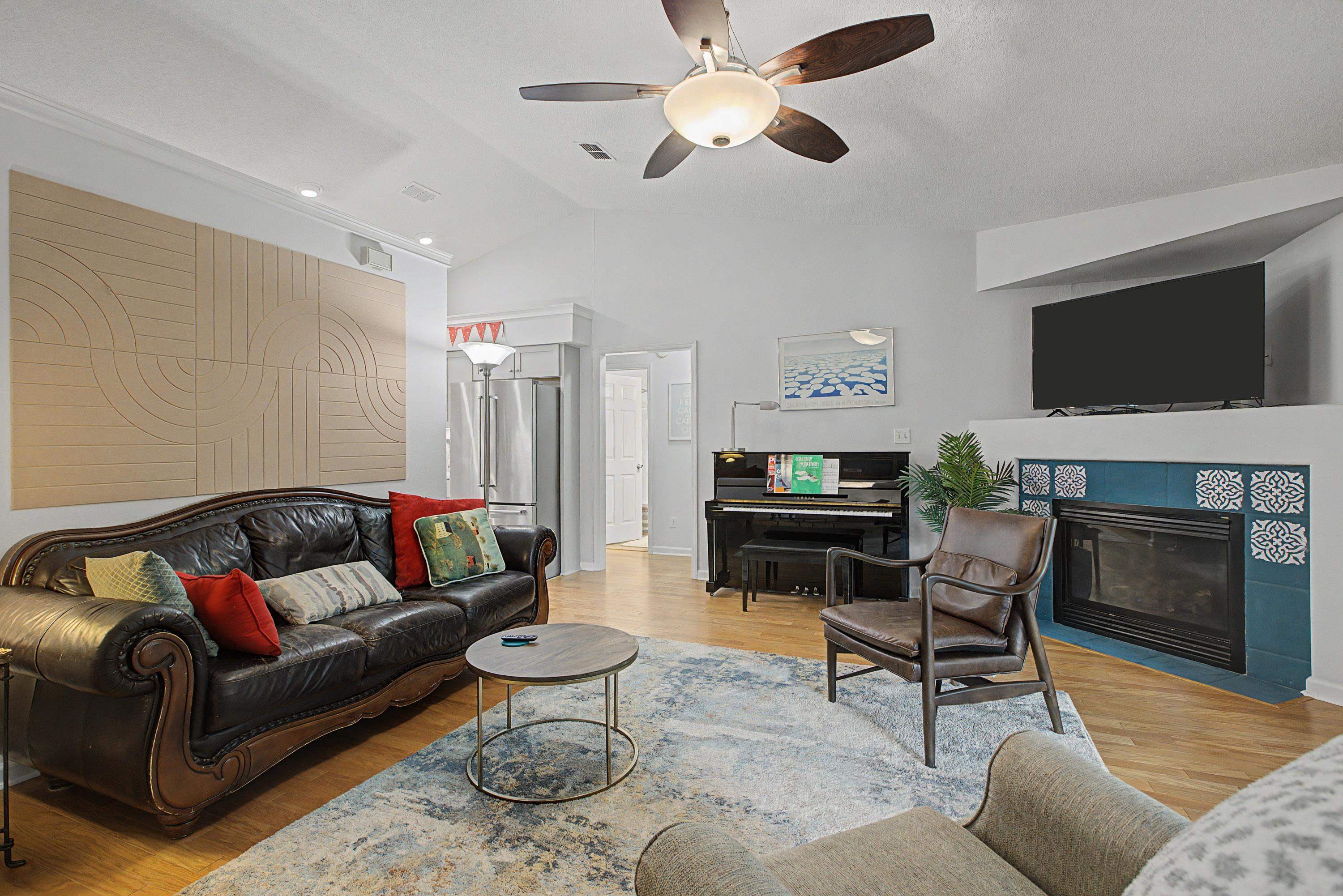 1363 HIDDEN TIMBERS Place