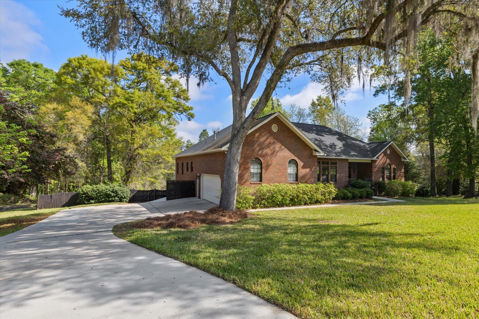 2883 N Hannon Hill Drive
