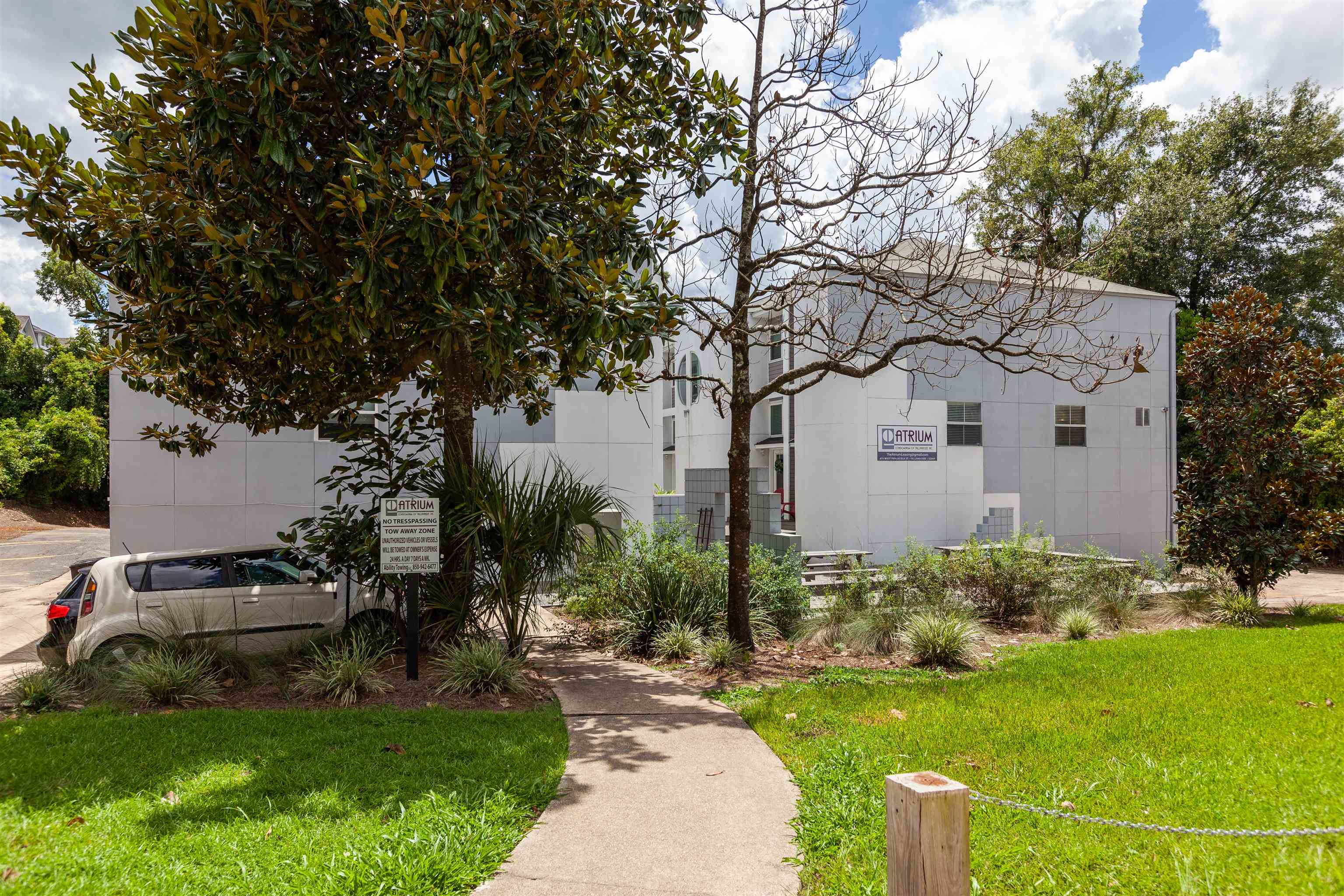 815 W PENSACOLA Street