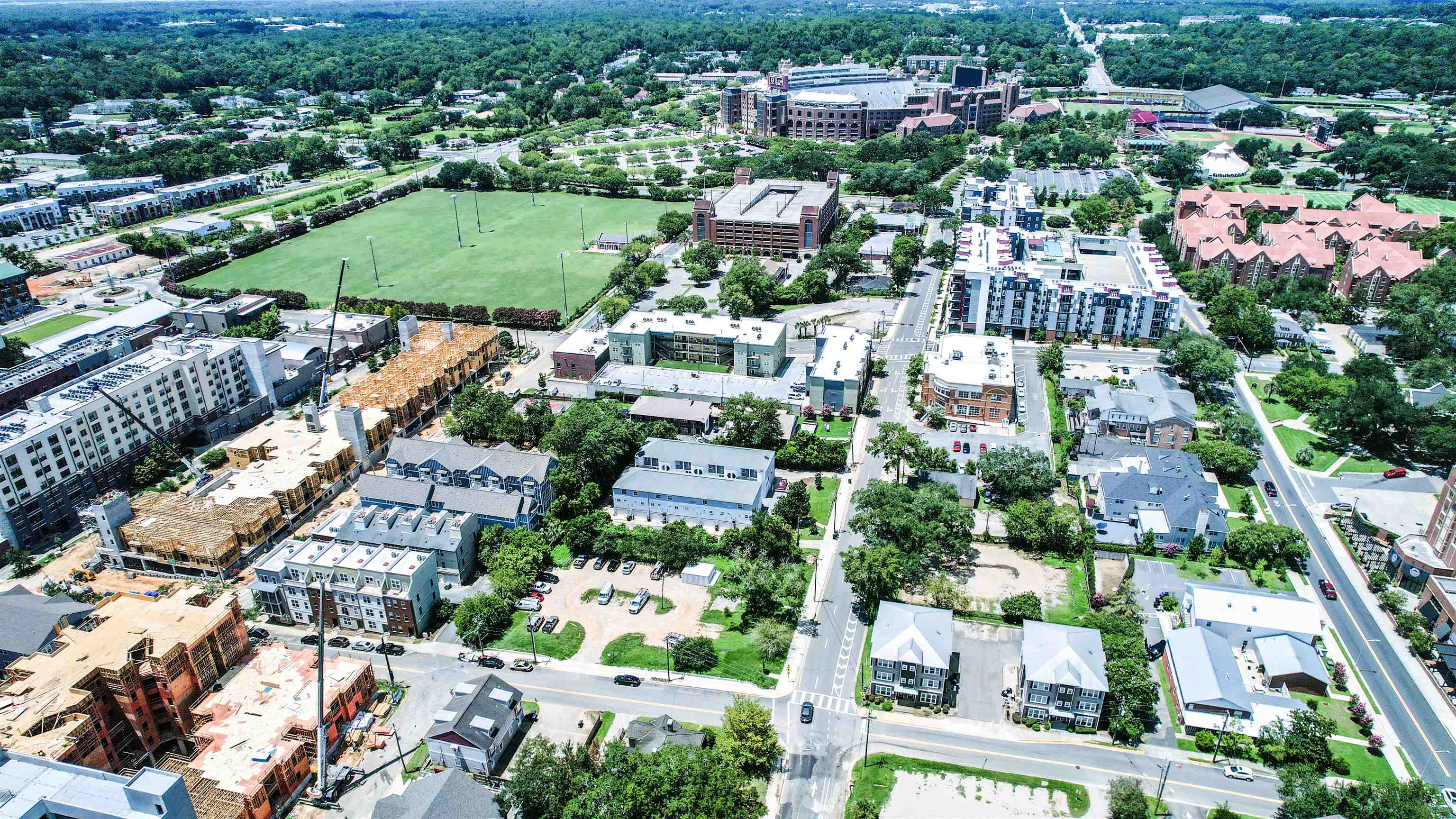 815 W PENSACOLA Street