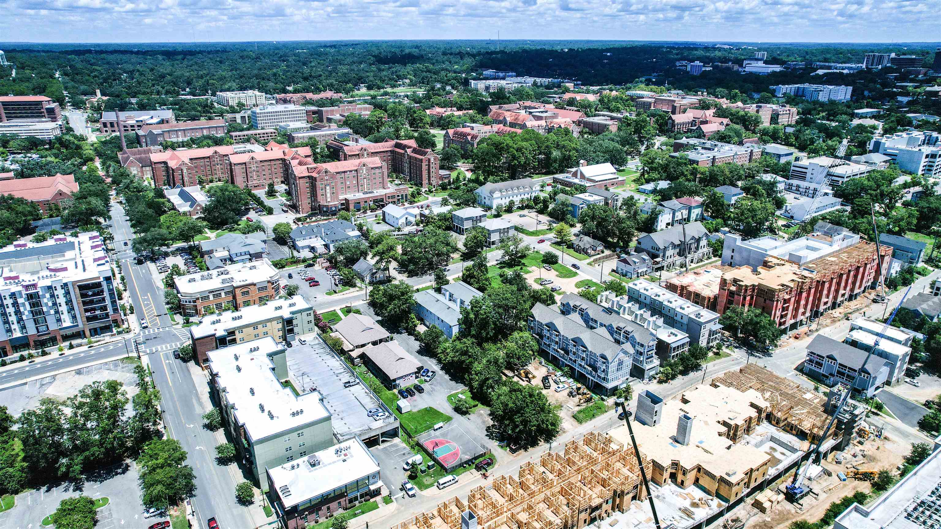 815 W PENSACOLA Street