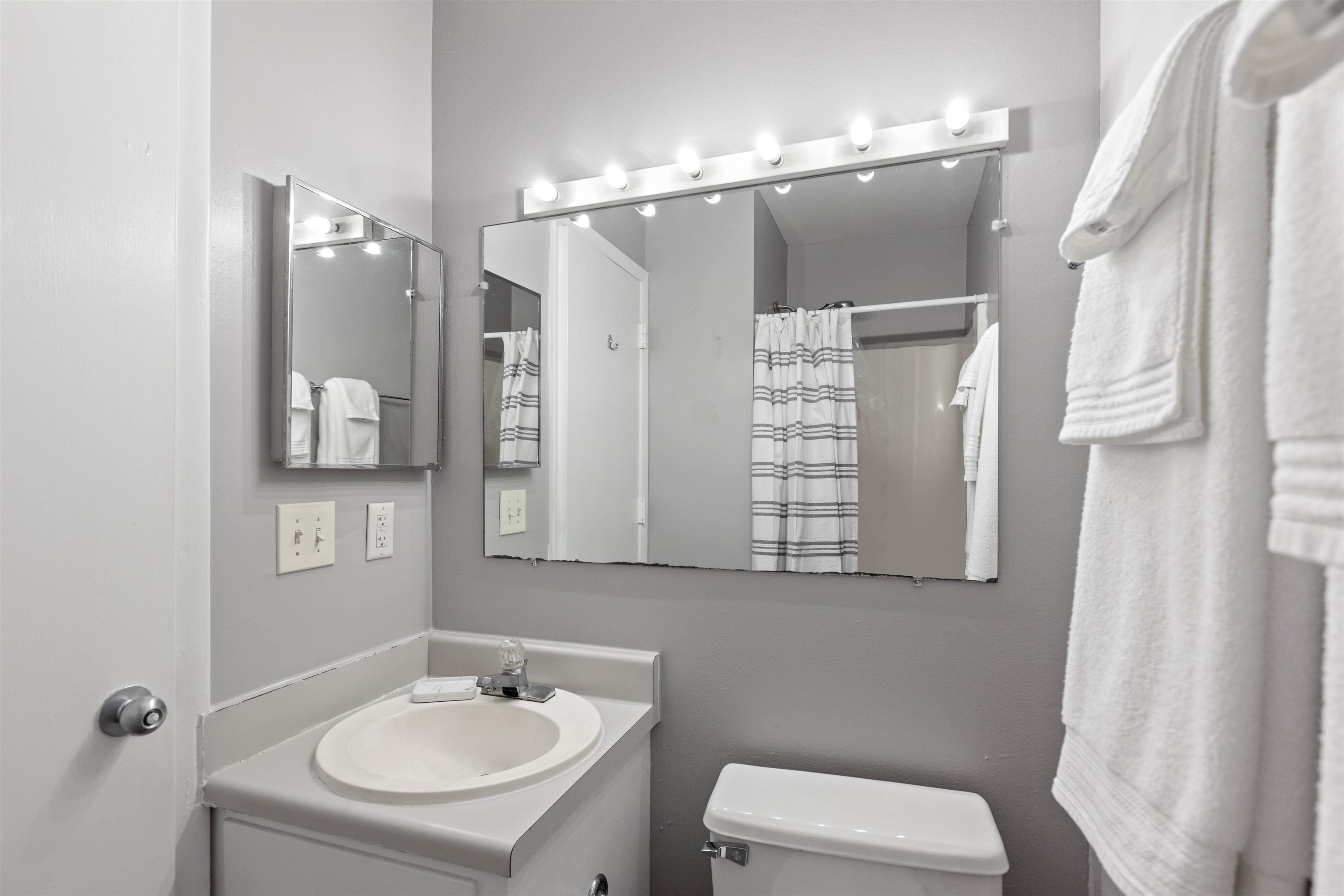 815 W PENSACOLA Street