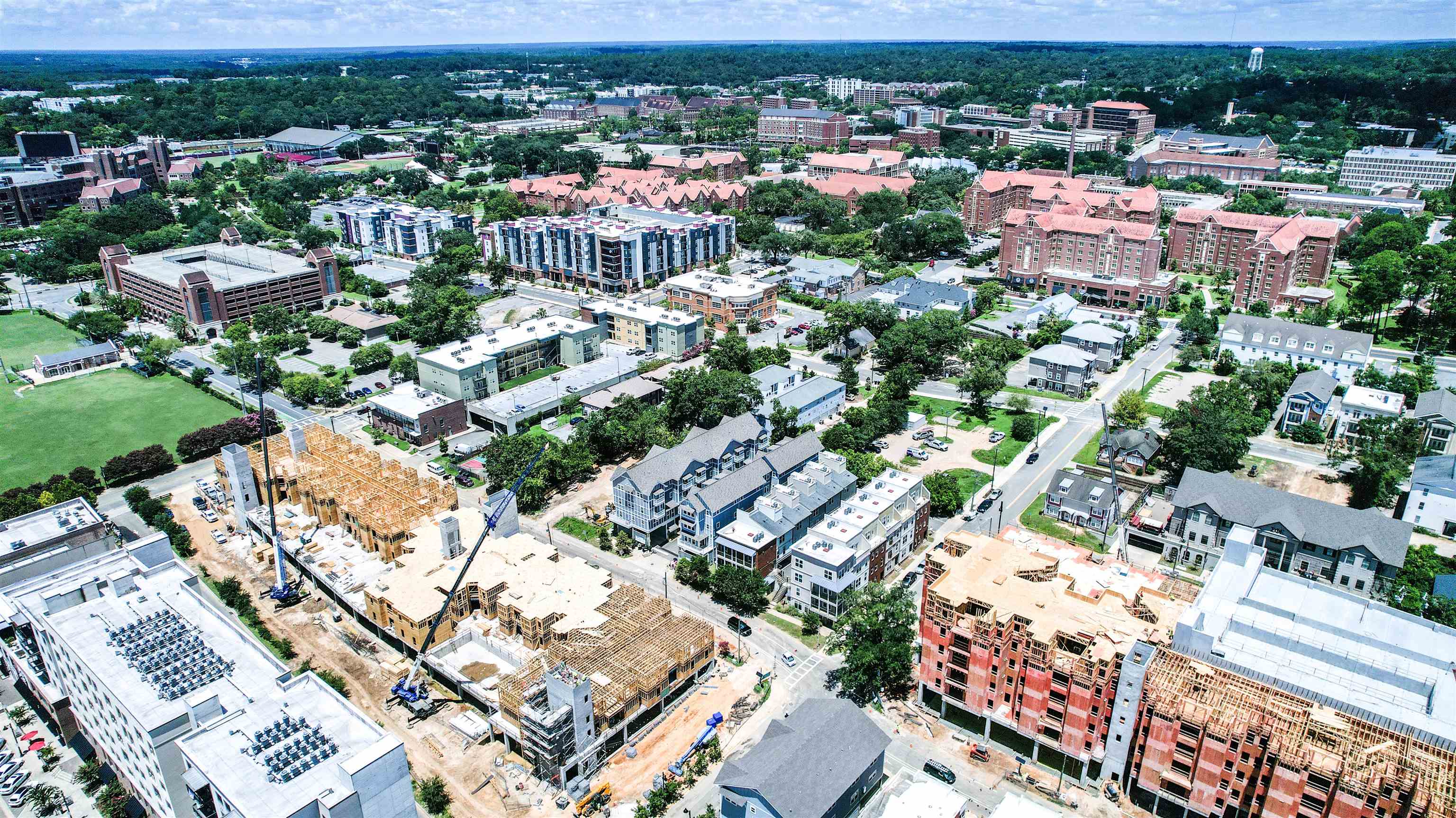 815 W PENSACOLA Street