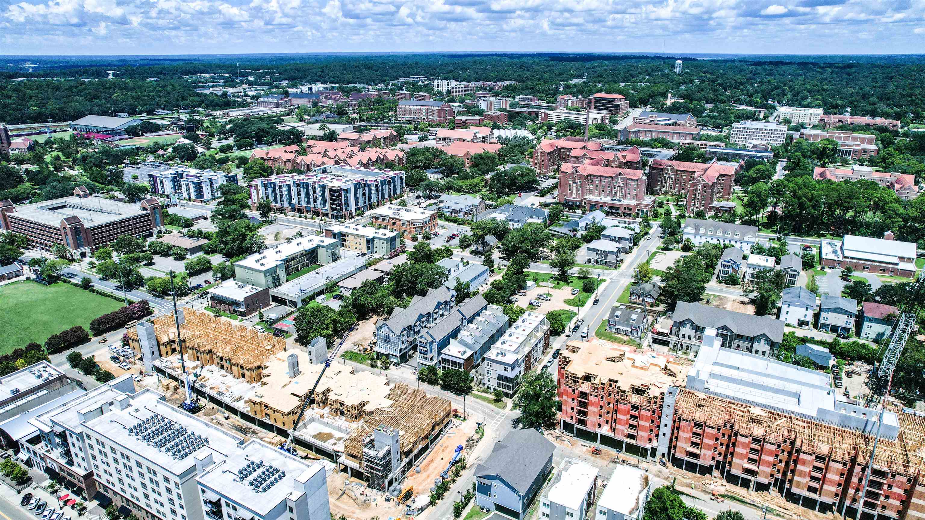 815 W PENSACOLA Street