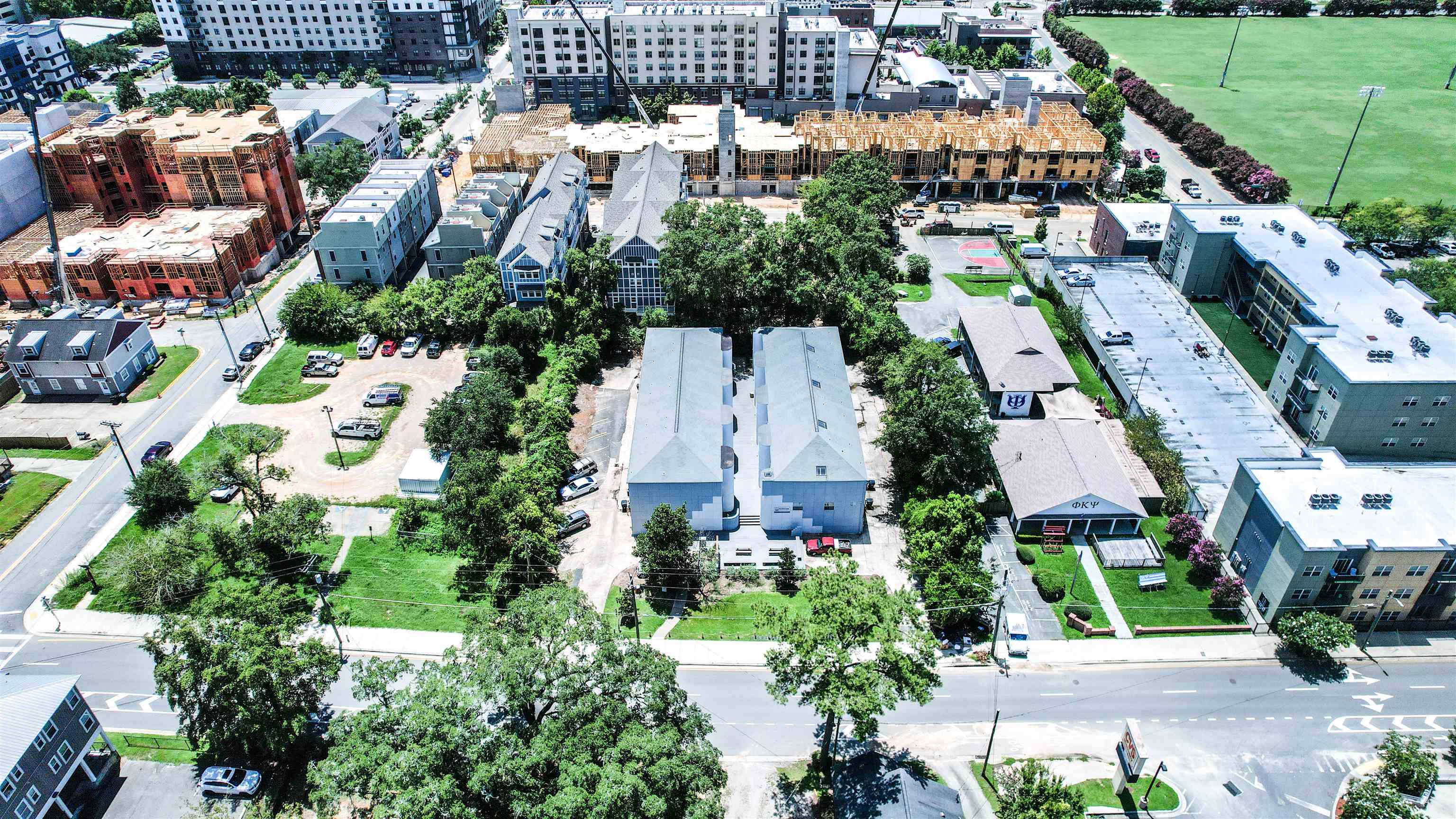 815 W PENSACOLA Street