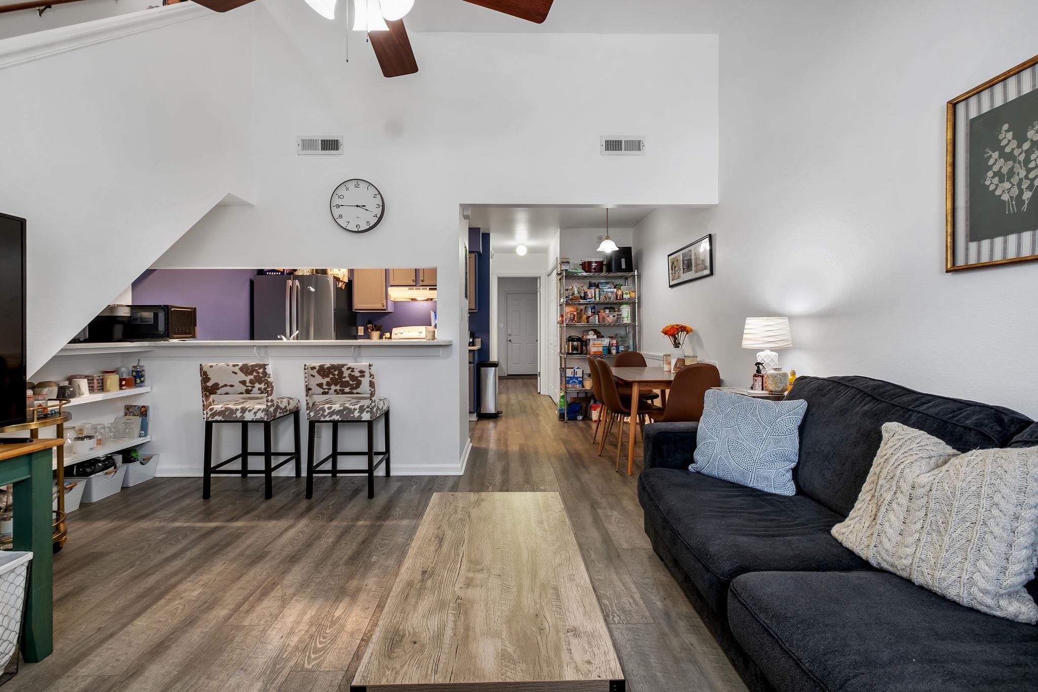 2187 Parrot Lane