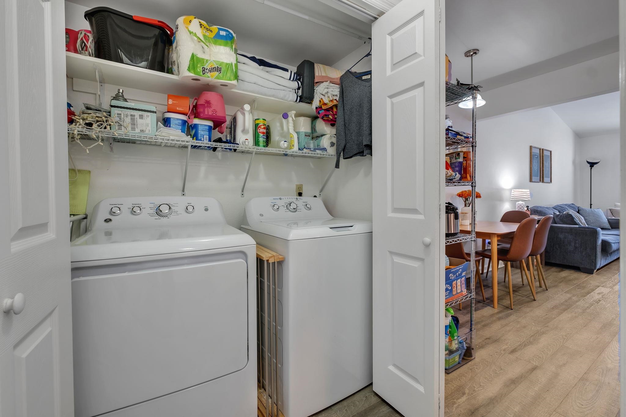 2187 Parrot Lane