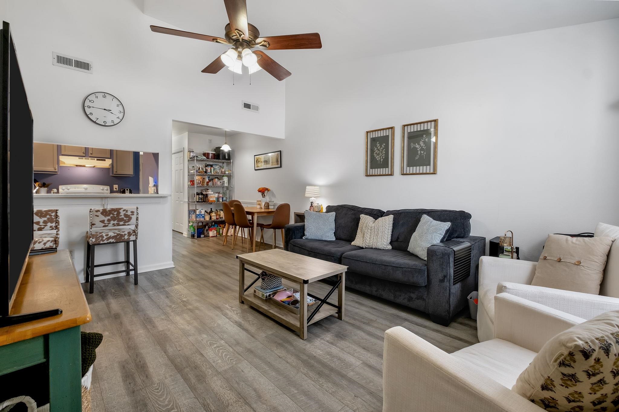 2187 Parrot Lane