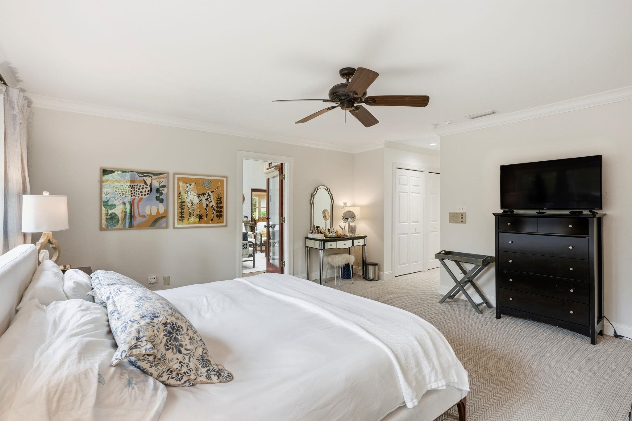 3409 LAKESHORE Drive