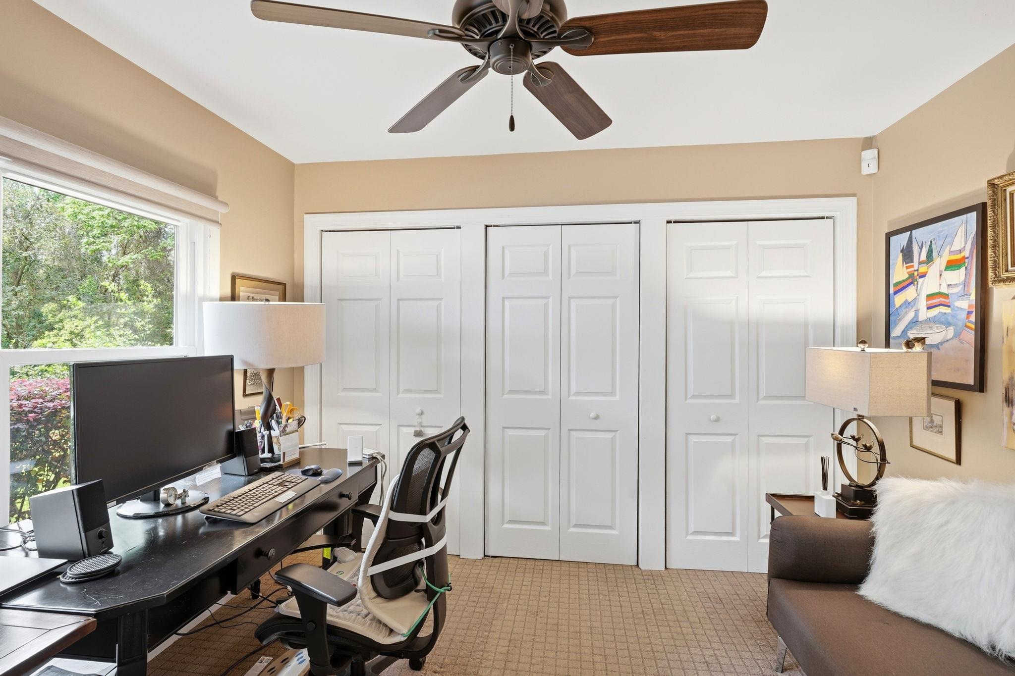 3409 LAKESHORE Drive