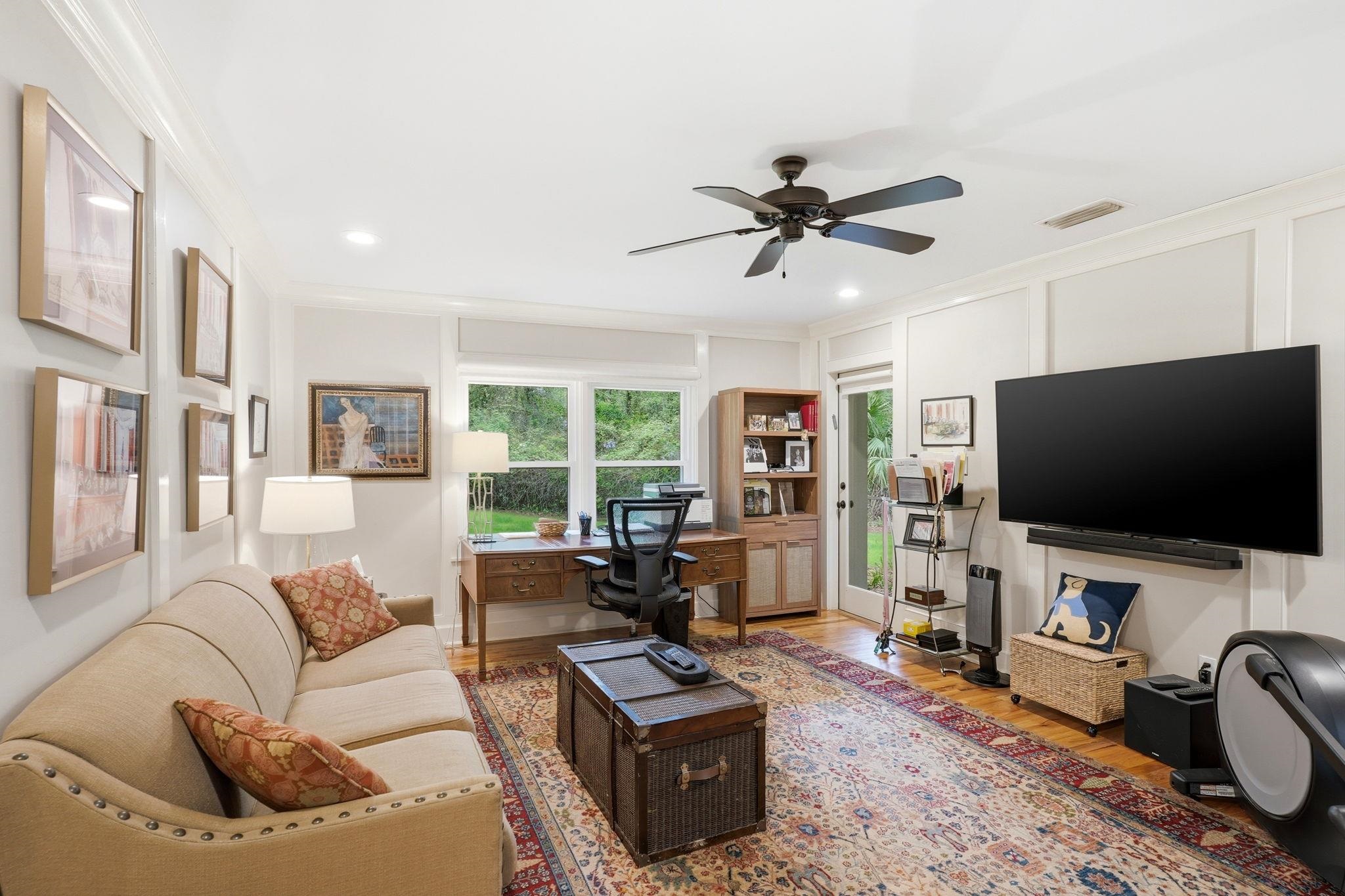 3409 LAKESHORE Drive