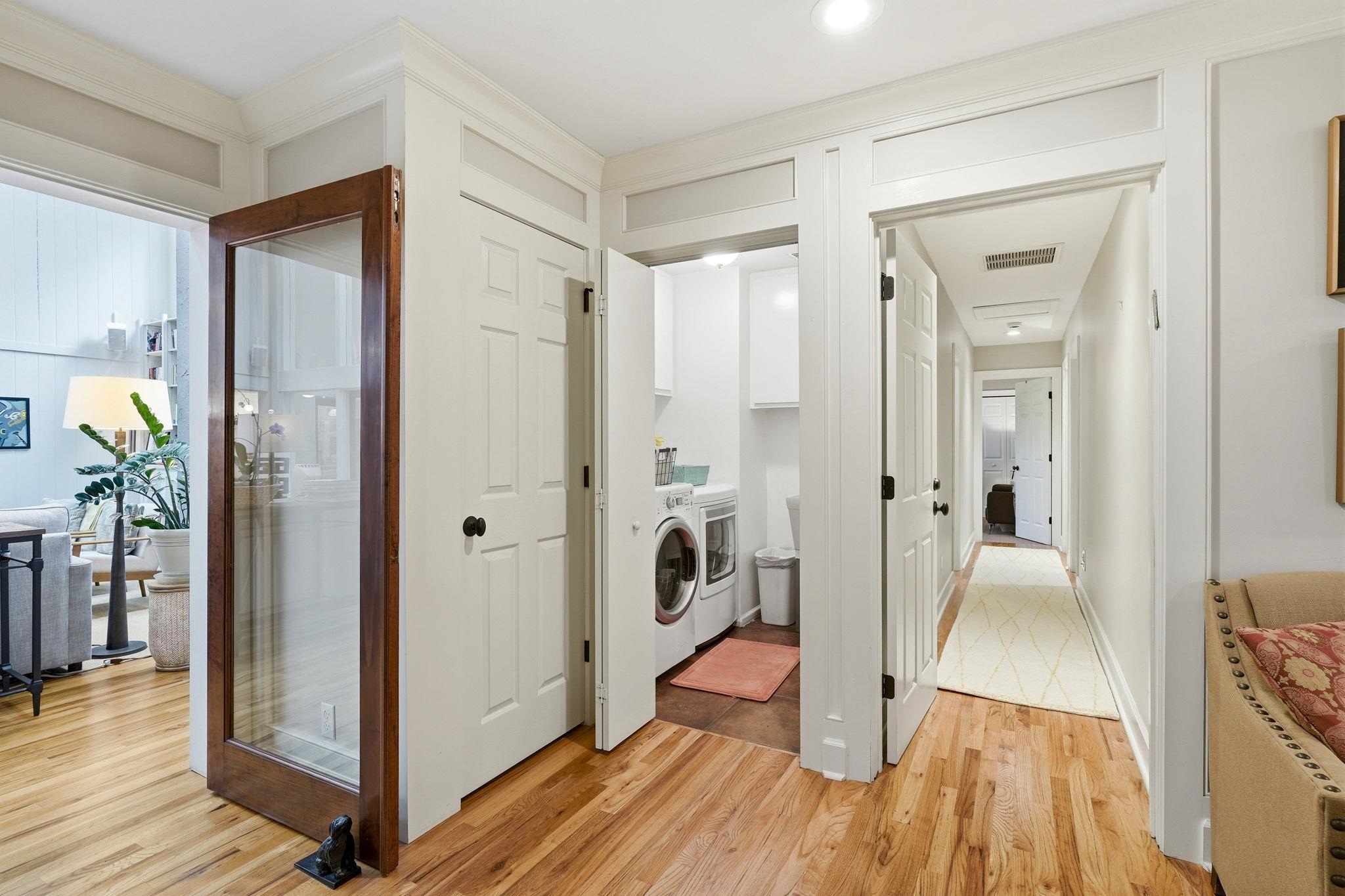 3409 LAKESHORE Drive