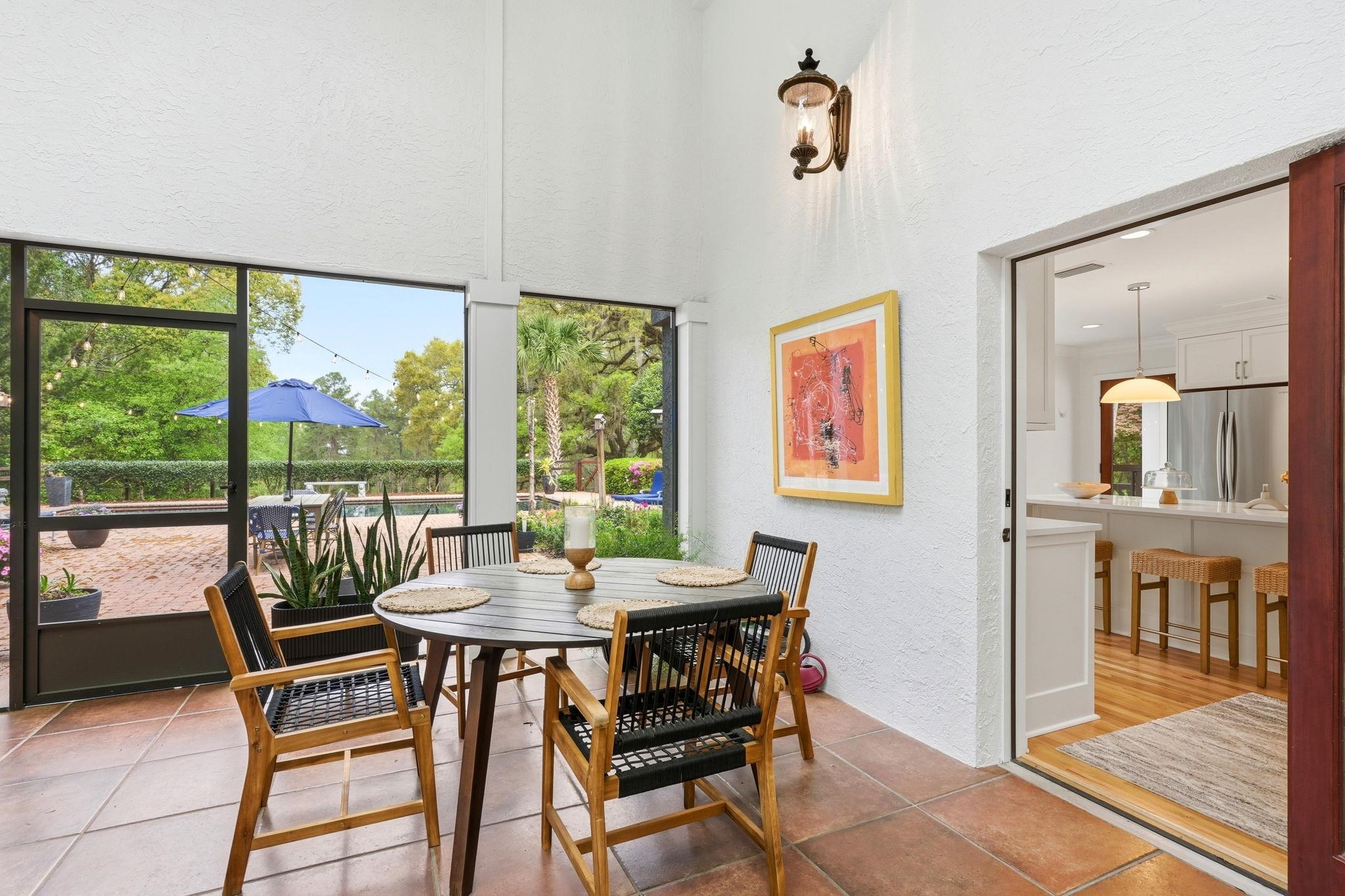 3409 LAKESHORE Drive